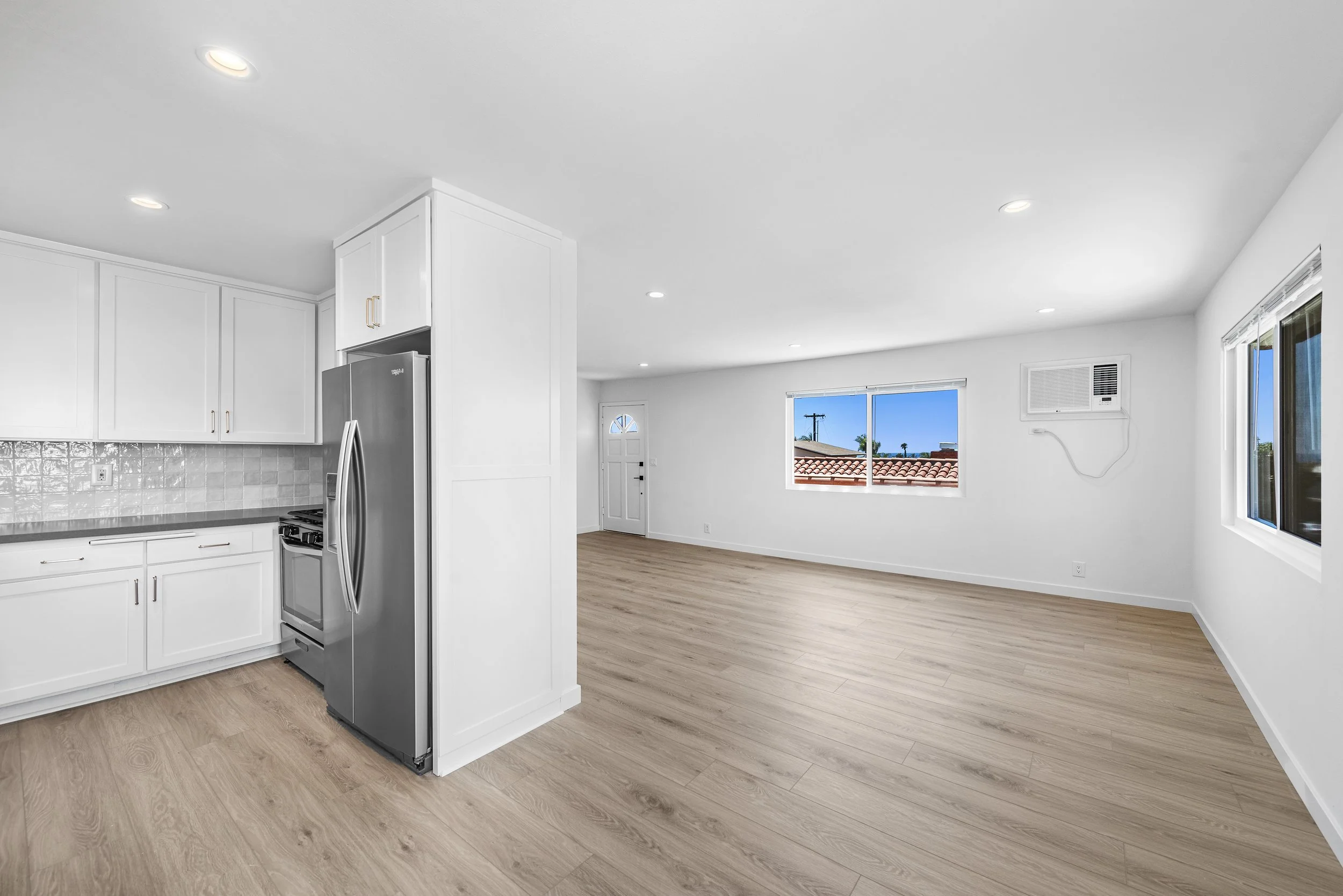 223 Ave Victoria (7).jpg