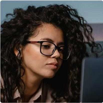 woman wondering how to go about Restarting therapy
