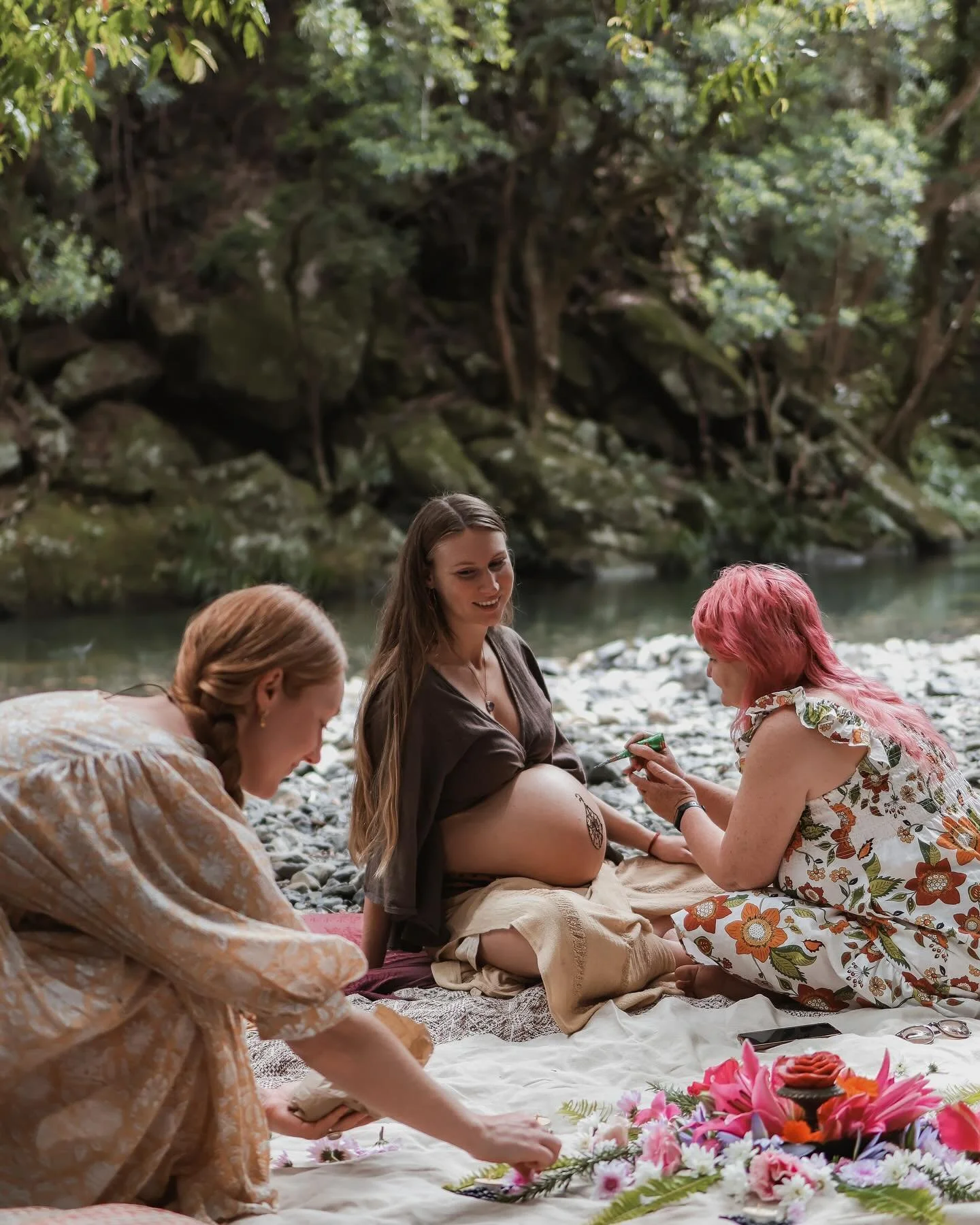 Precious potent prayerful moments awaiting the portal 🌀🌸🪷

Photos I will treasure forever captured by beautiful Lou @seasonsofshakti @soulfulbushphotography