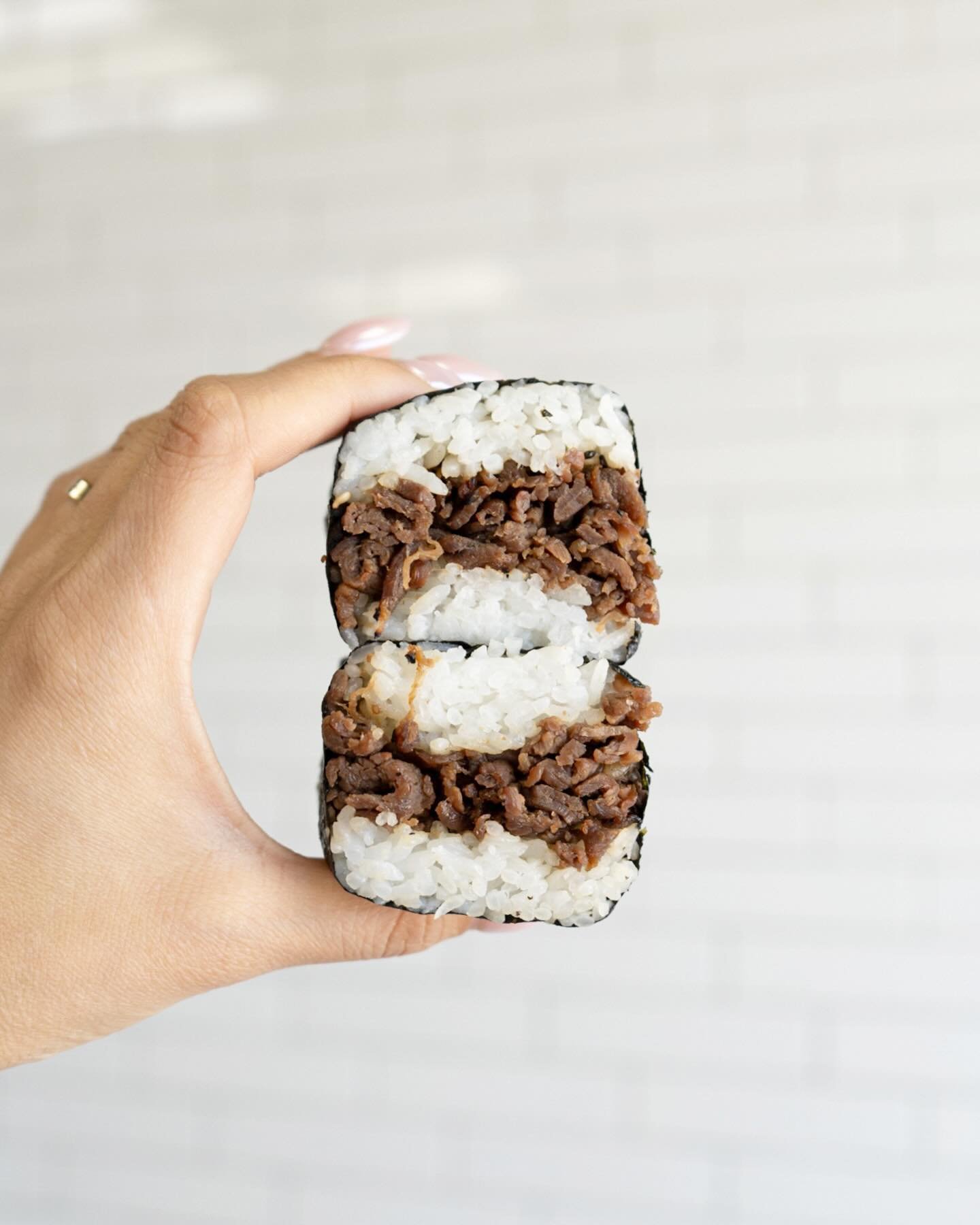 Fridays are for bulgogi BBQ musubis! 🍙

📍2626 W La Palma Ave, Anaheim, CA
⏰ 10A-8:30P
#musubisquare