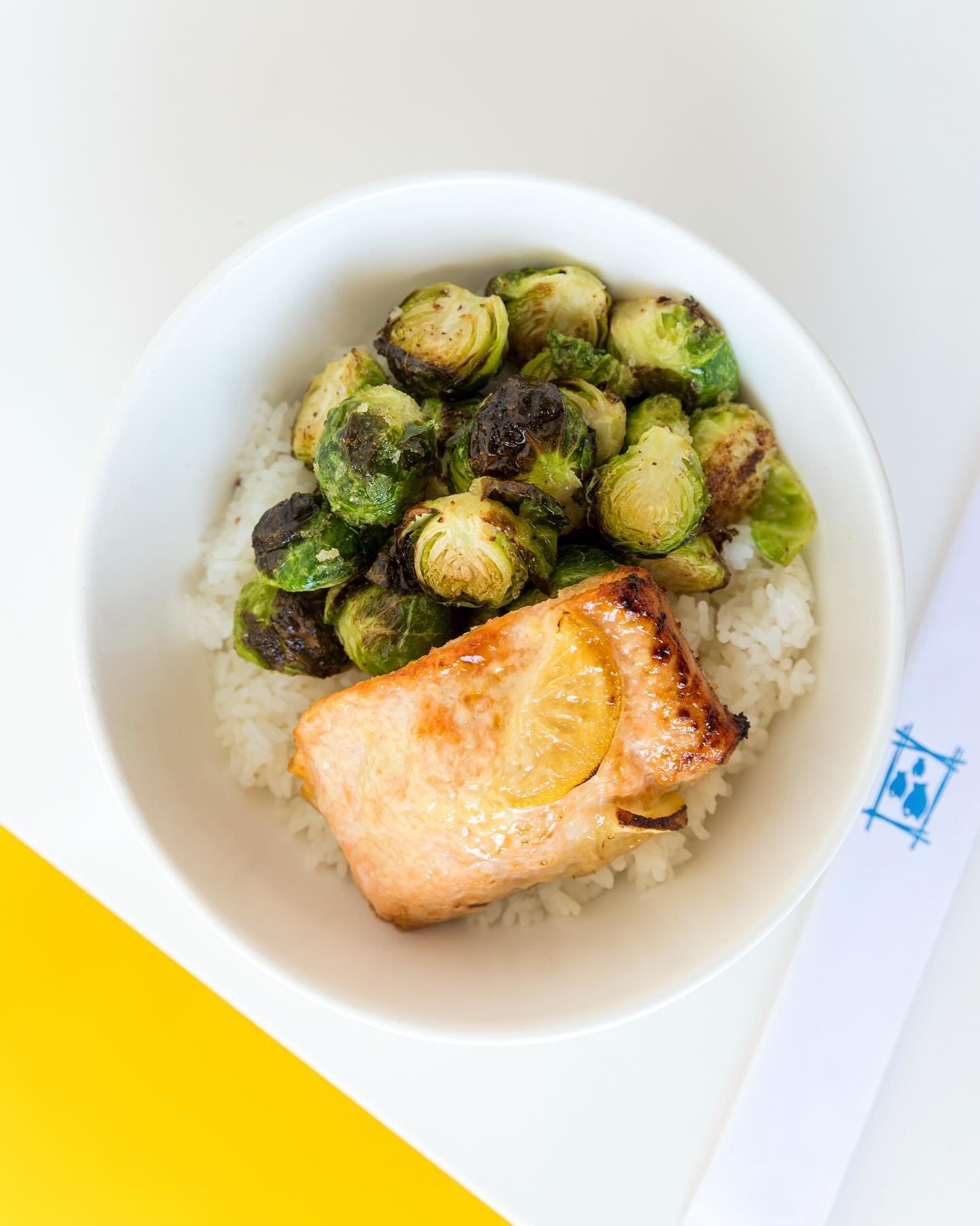Healthy, hearty and full of umami with our miso salmon bowl. 🐟 Order yours now for lunch! Musubisquare.com✨

📍2626 W La Palma Ave, Anaheim, CA
⏰ 10A-8:30P
#musubisquare