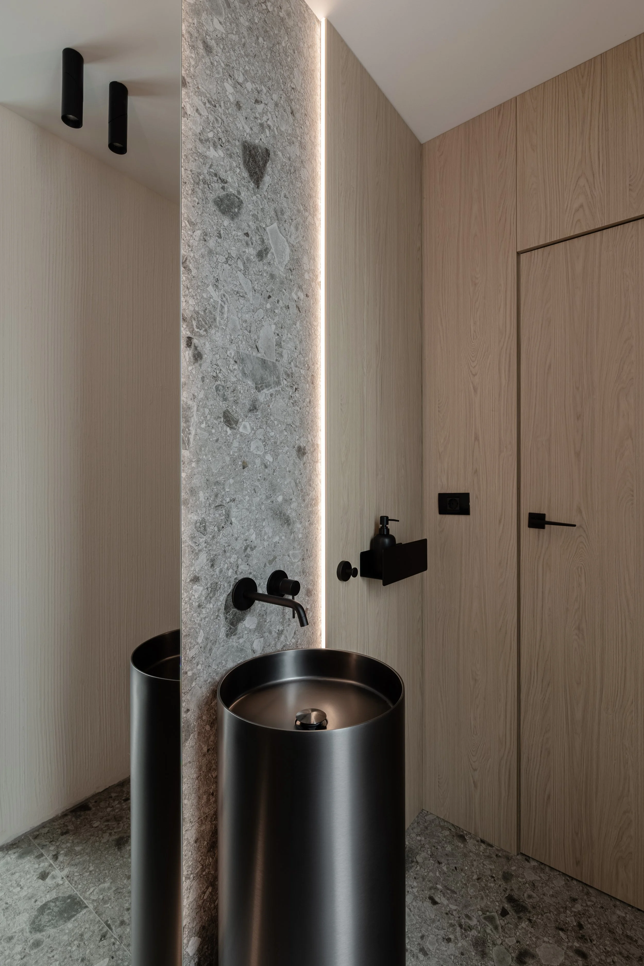 design_interior_apartament_duplex_4_camere_catted_family_3.jpg