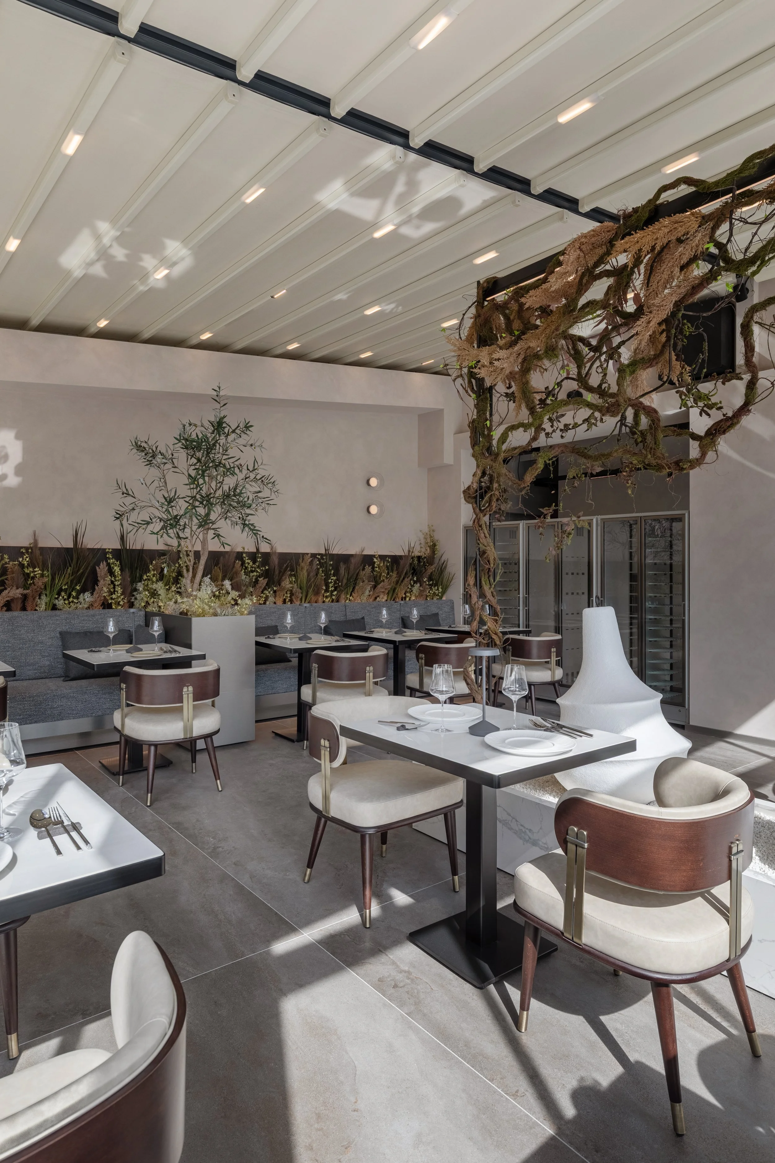 amenajare design interior restaurant aura nordul capitalei pure-mess design