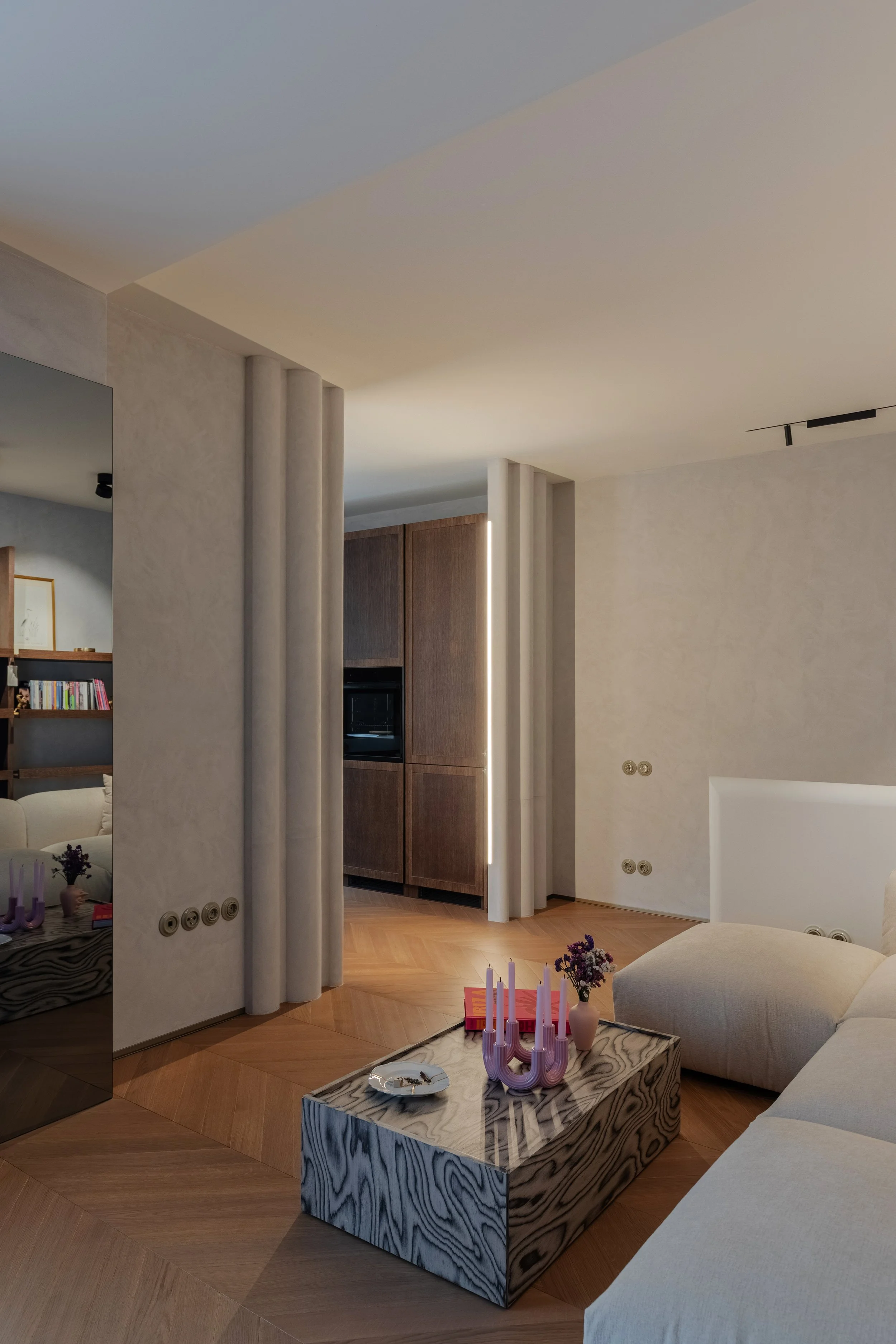 design_interior_casa_1940_strada_madrid_living_4.jpg