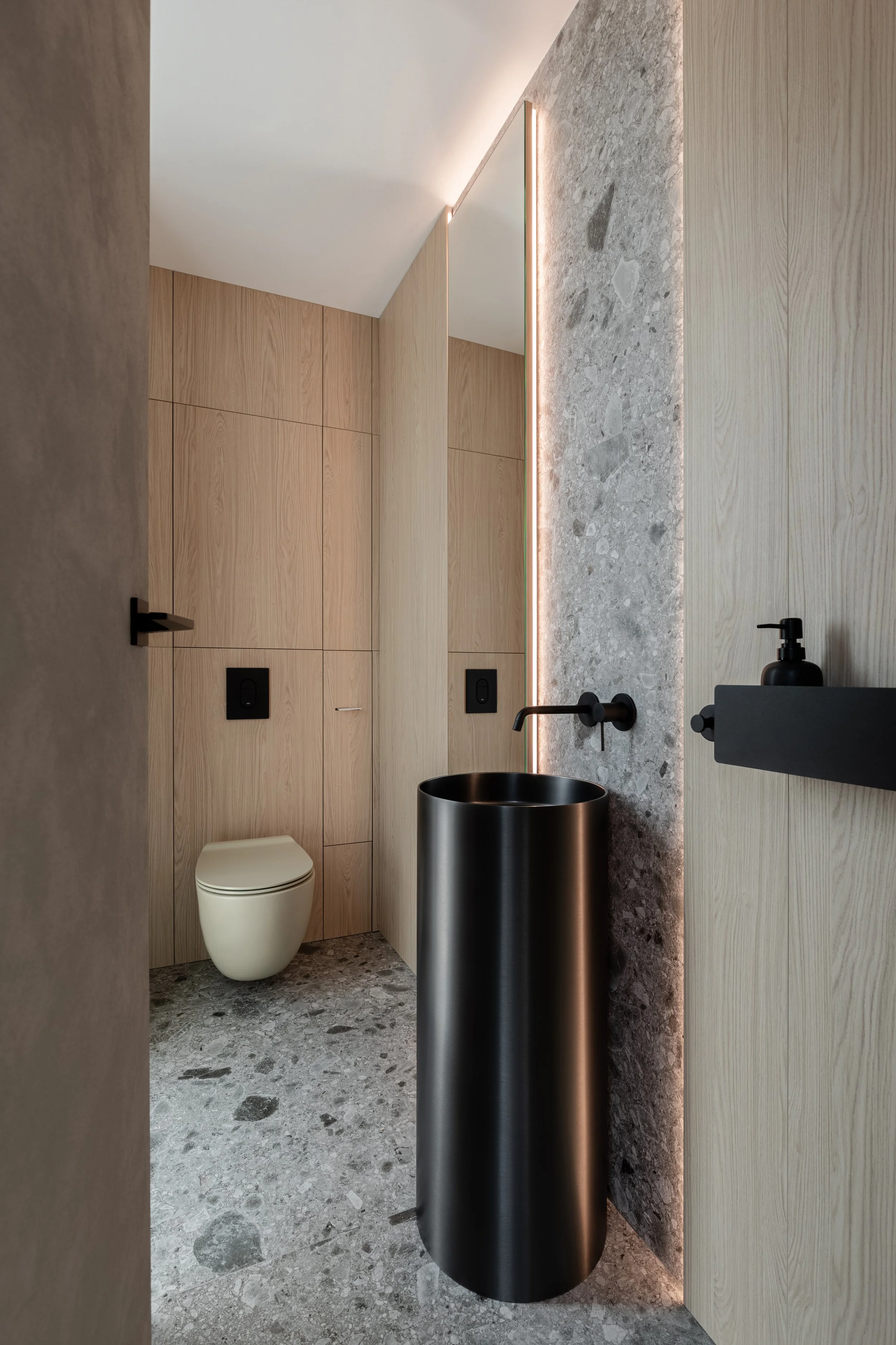 design_interior_apartament_duplex_4_camere_catted_family_1.jpg