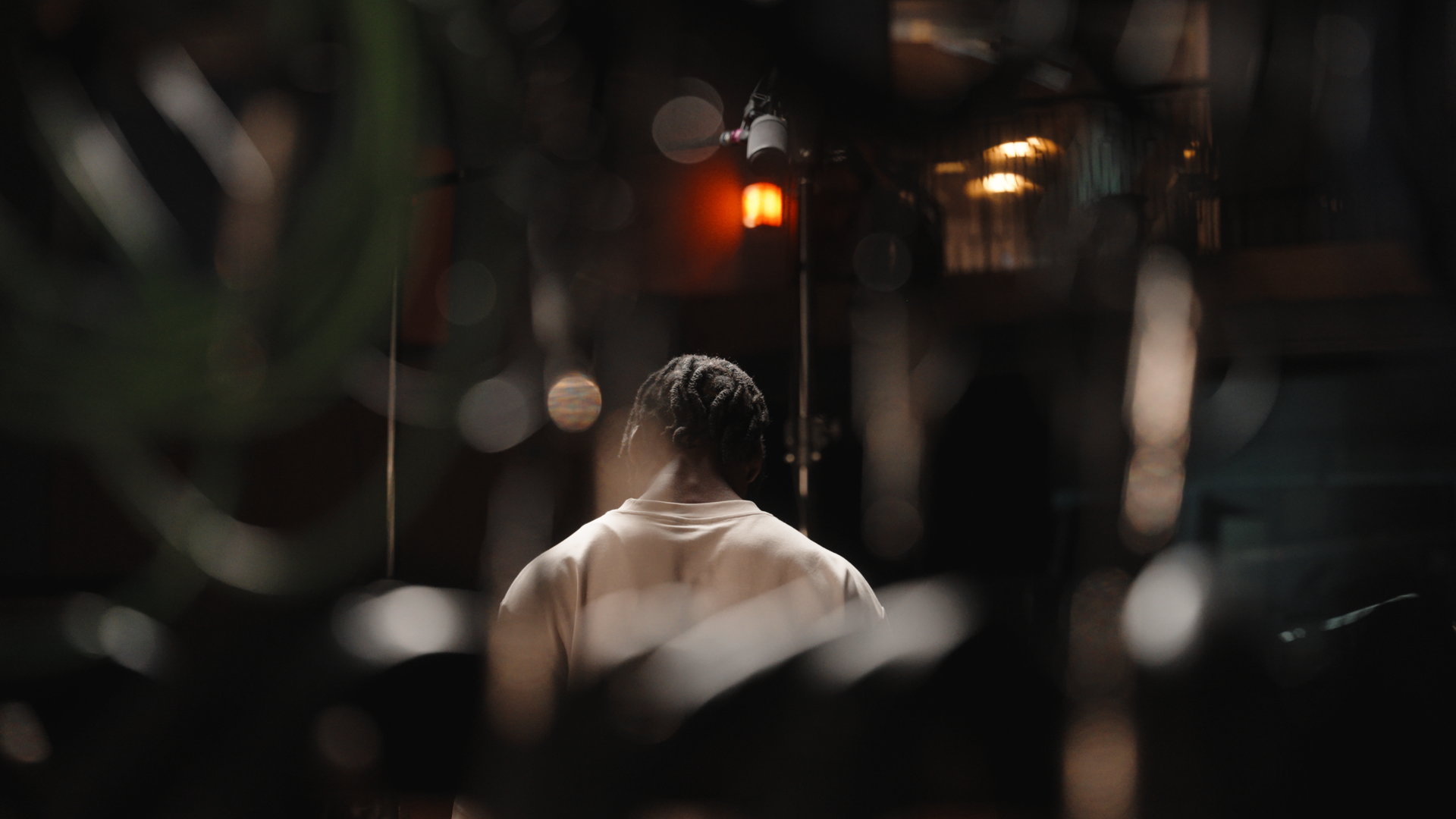 HD FRAMES.00_00_51_20.Still019.png