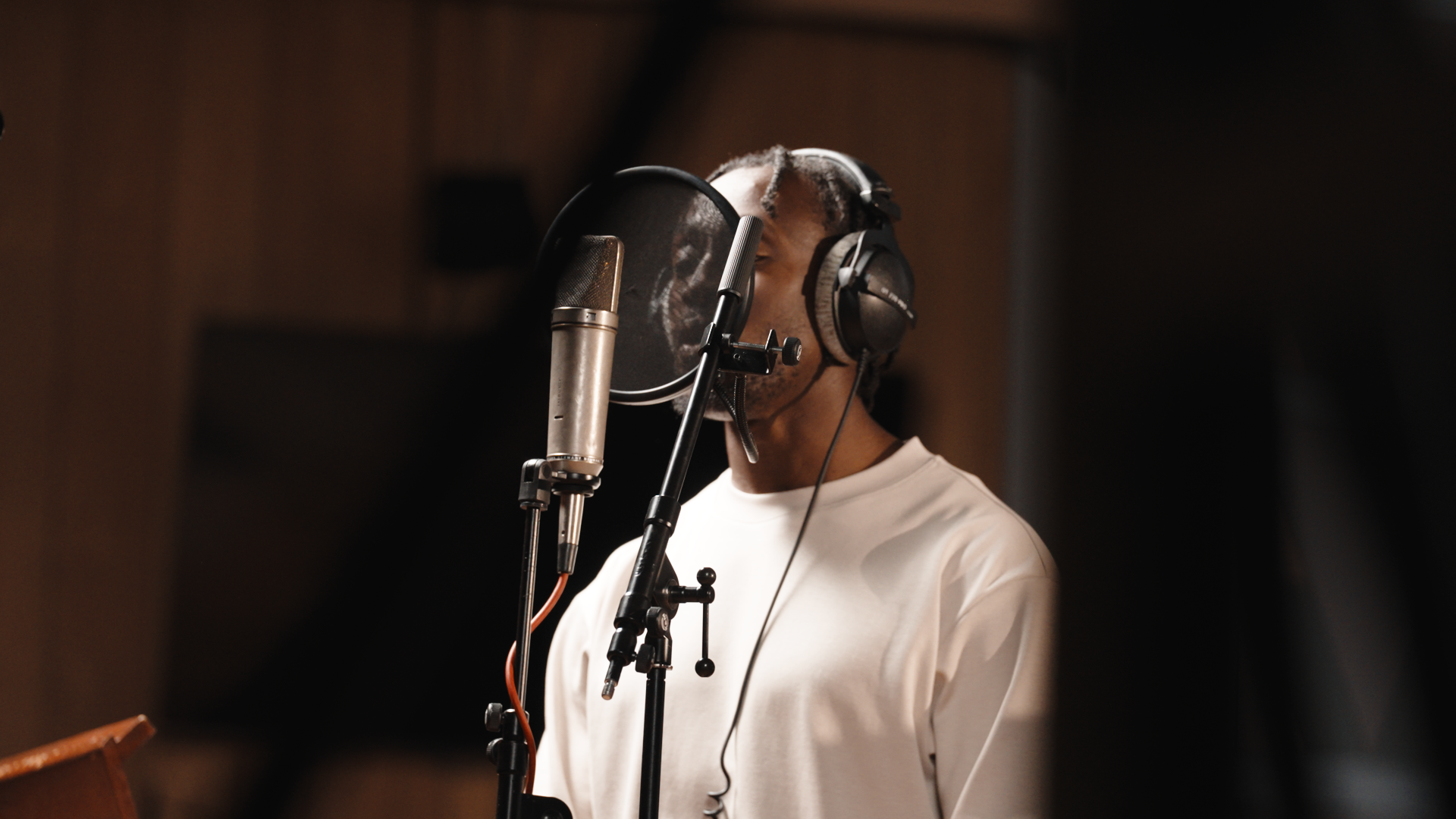 HD FRAMES.00_00_48_11.Still017.png