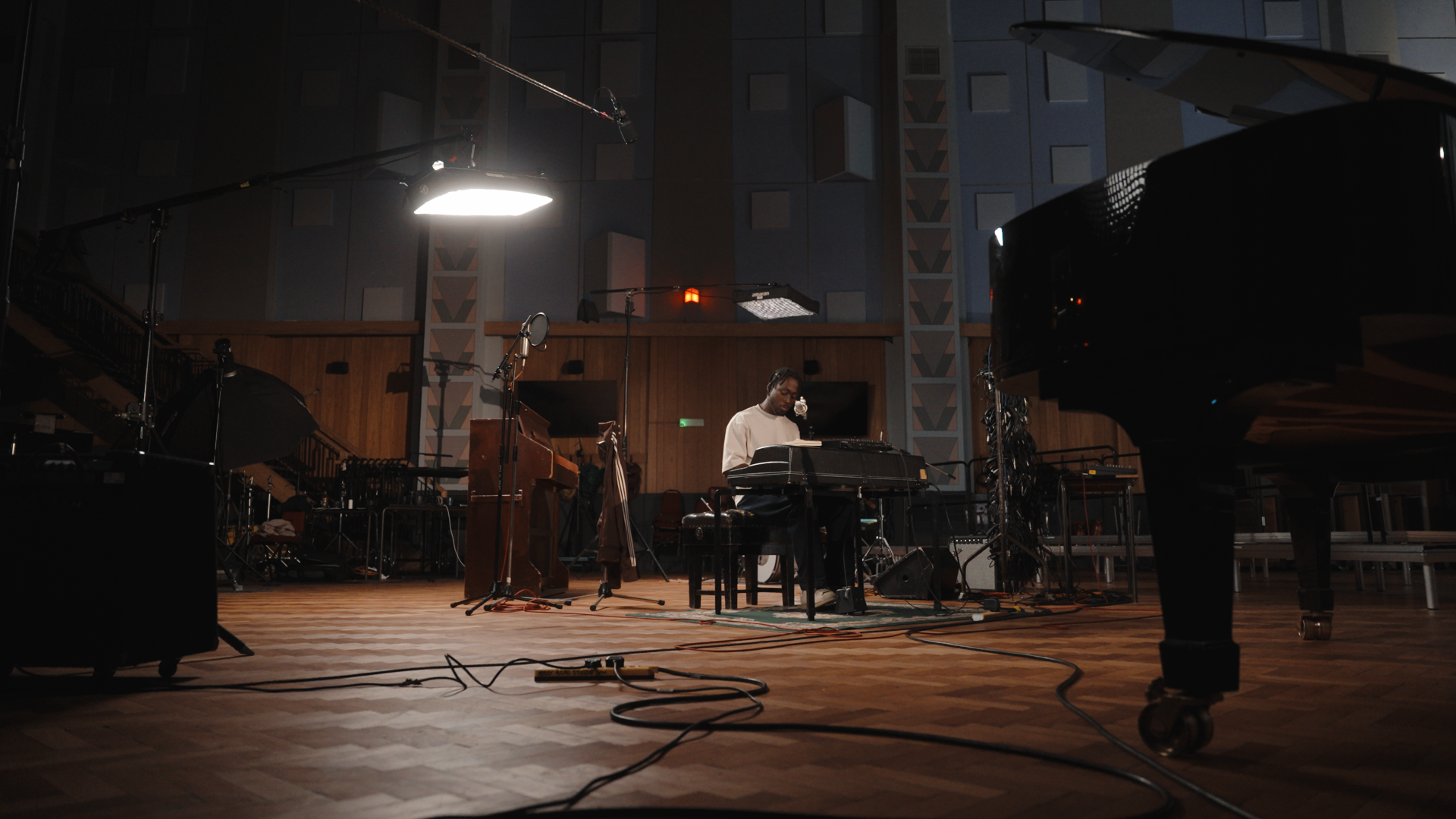 HD FRAMES.00_00_54_03.Still021.png