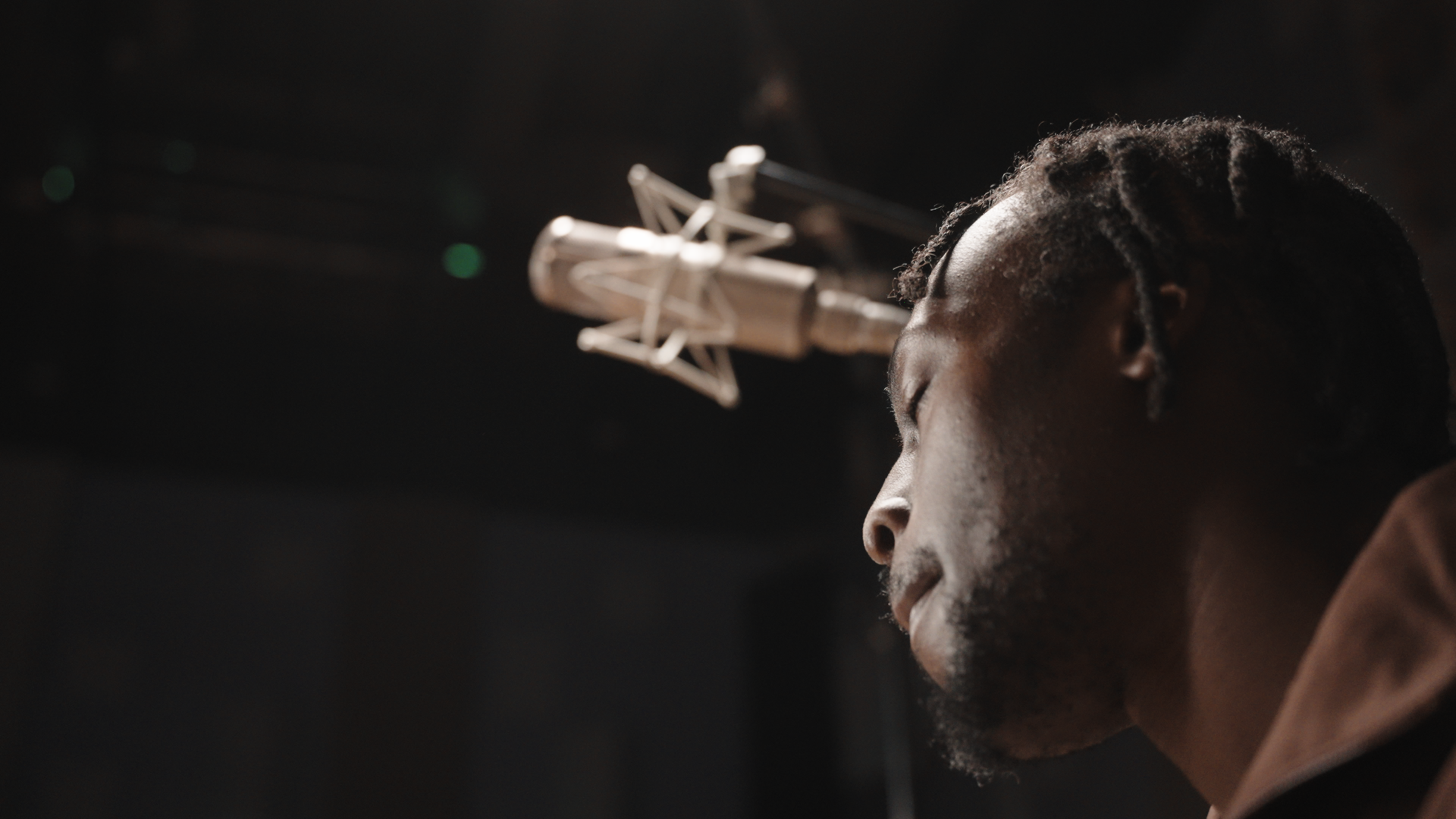 HD FRAMES.00_01_05_08.Still027.png