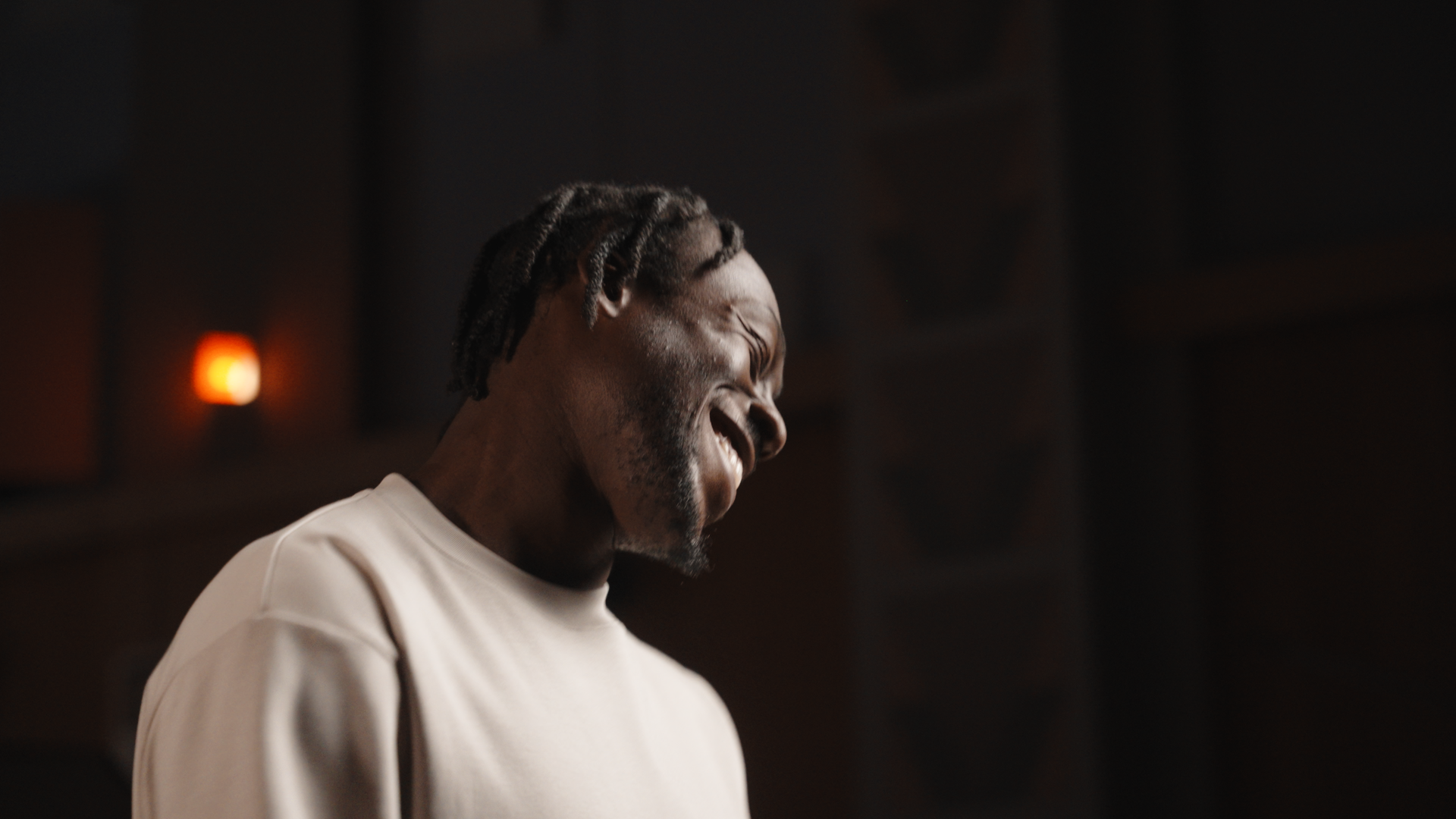 HD FRAMES.00_00_53_03.Still020.png