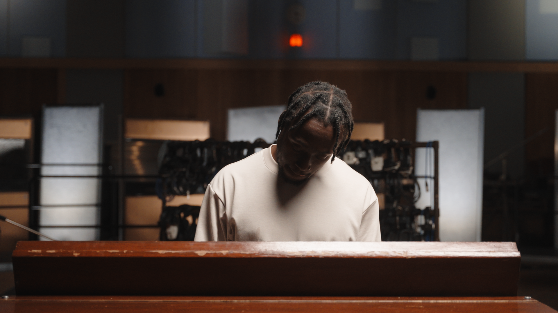 HD FRAMES.00_02_53_22.Still033.png