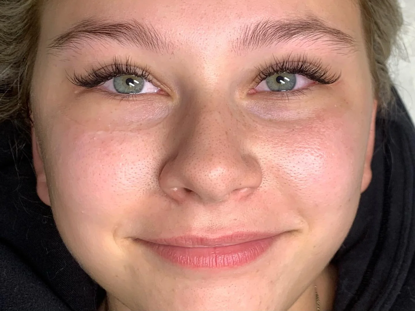 Andrea is absolutely killing it! Swipe to see her before on this gorgeous classic set!