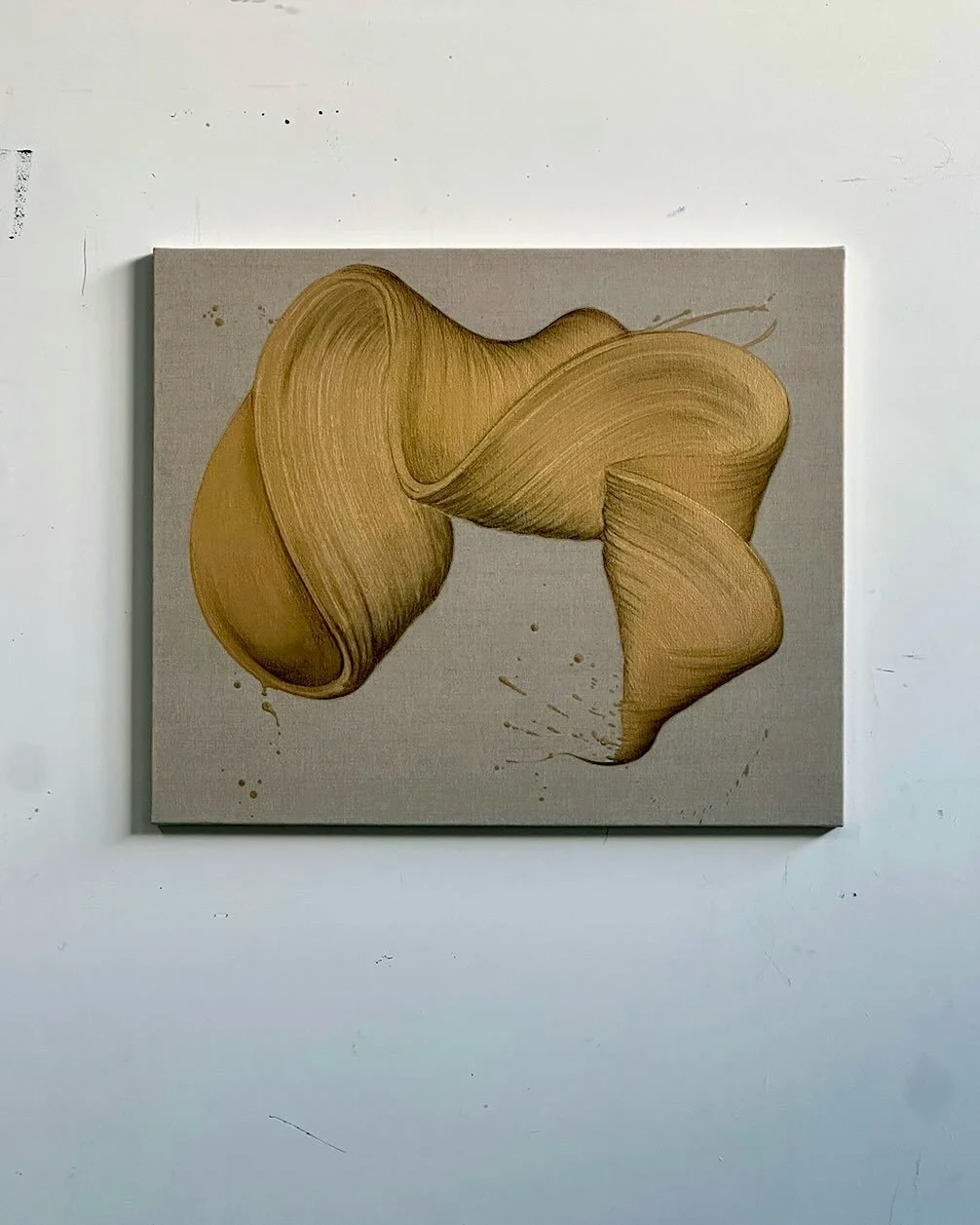 One stroke. Gold.
A moment captured in light. 

&lsquo;Aethera&rsquo; 2025
Mixed media on linen

Available @bba.gallery 

#gold #Aethera #kostaspapakostas