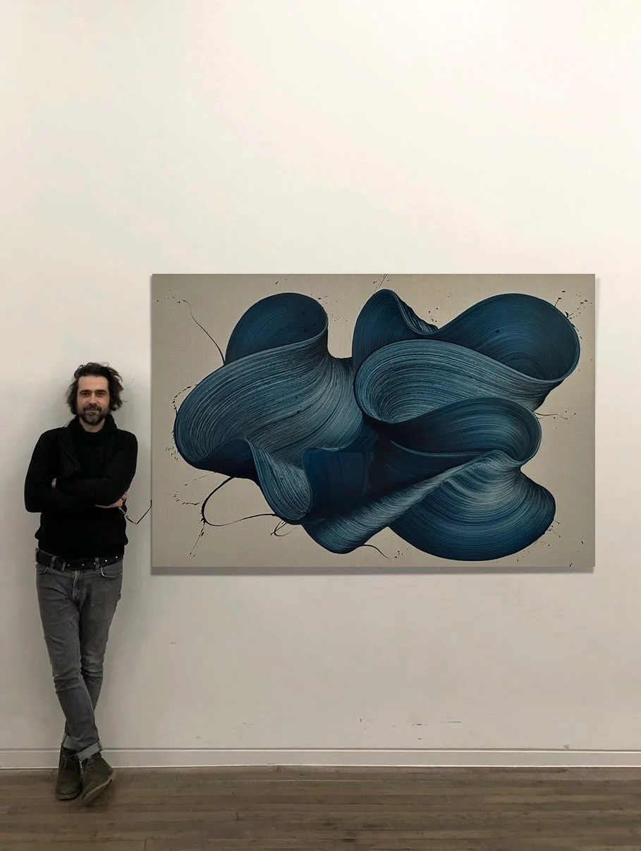 A cloud never dies
180x120cm (50&rdquo;x70&rdquo;) 
Acrylic and oil on linen

A cloud never dies.

It insists on its own afterlife, not as sentimentality but as structure refusing disappearance.
A cloud never dies because it never agreed to be an obj