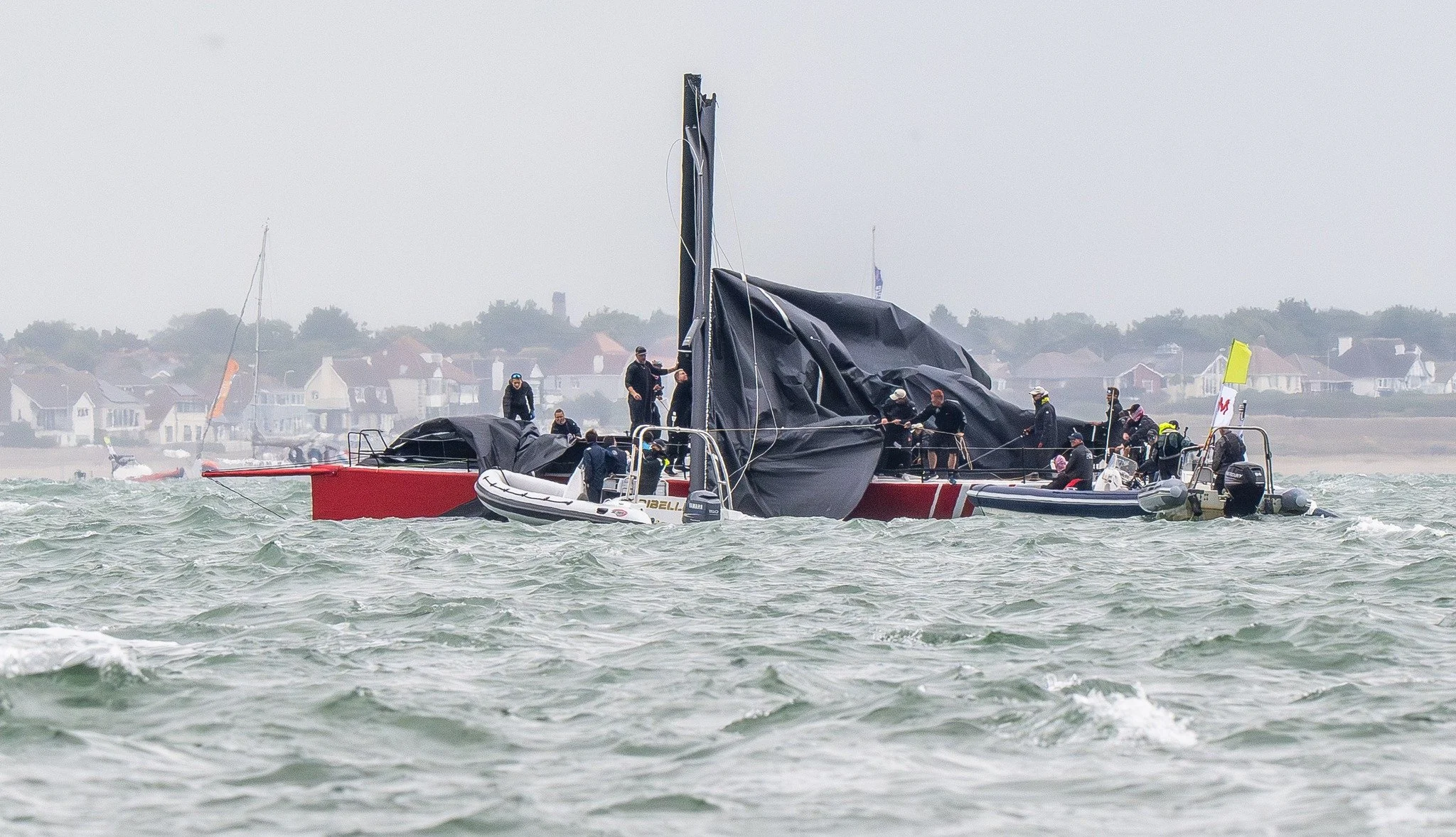 A tough set of images to share — the dismantling of Red Bandit after their Admirals Cup campaign was sadly cut short.
Hard to see a team with such potential, and with a few pals involved, bow out of the event this way. What a sport this is &md