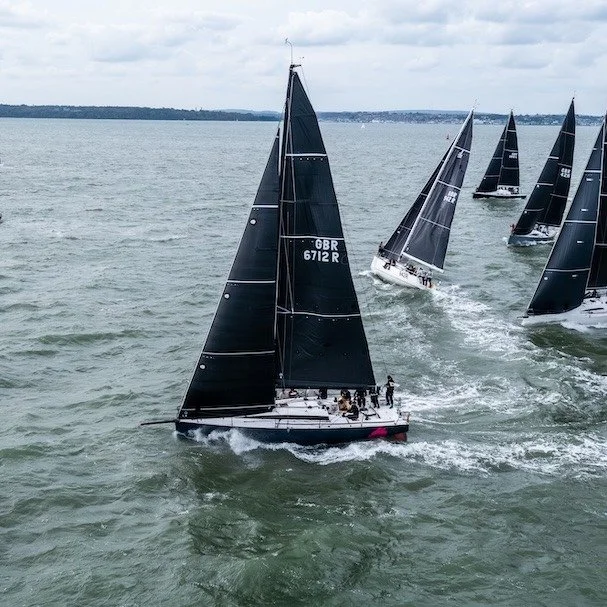 Day 1 of the P40 Nationals on the Solent — cold, lumpy, and a proper workout in the RIB. Winter might be creeping in, but it does bring that crisp blue light that makes it all worth it. Plenty of action out there today!
#P40Nationals #SailingP