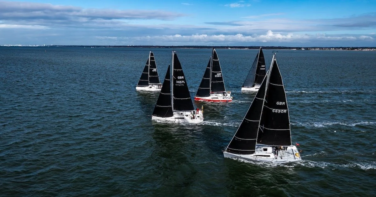 Out on the water with Fourth Cape’s Solent Super Series great racing as always, but definitely starting to feel the chill setting in on the Solent! ❄️
Still, worth it for the shots, can you spot whats wrong in on of the shots?
#SolentSuperSeri
