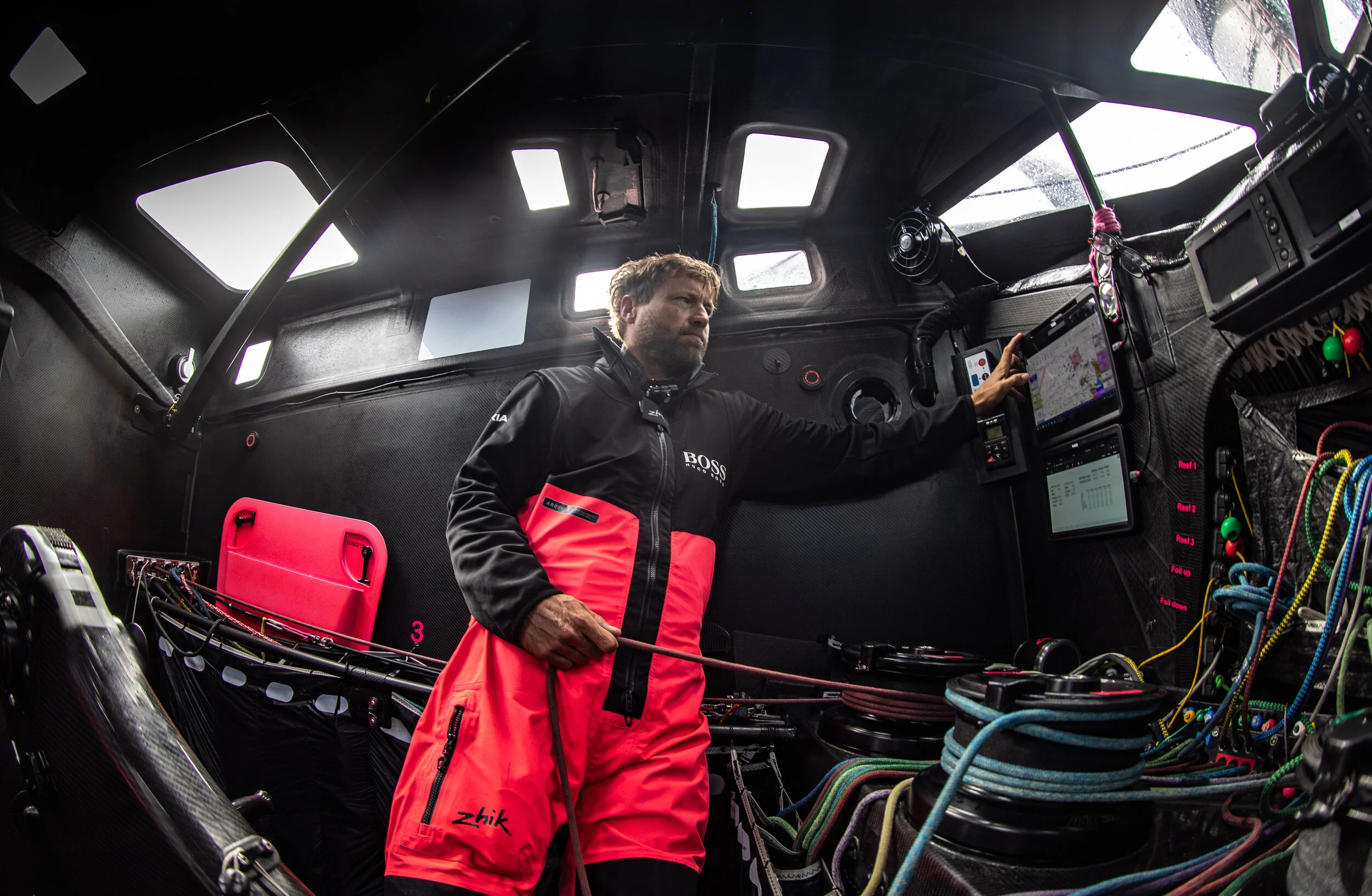 Alex Thomson in Zhik waterproof shells 4 - Picture credit ALEX THOMSON RACING.jpg