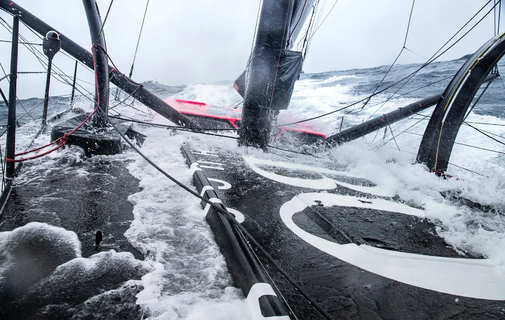 032_BOSS_Sailing_AlexThomson_VendeeGlobe.jpg