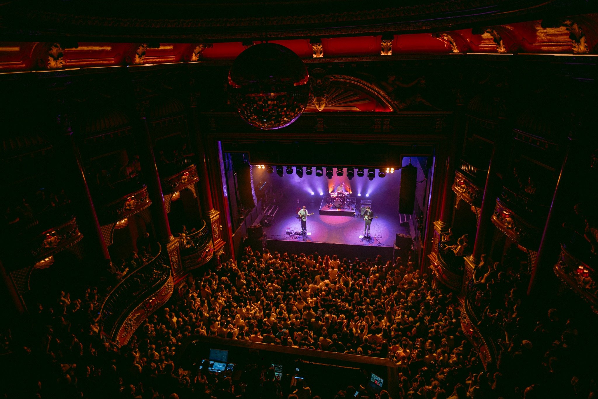 Beatenberg (@beatenberg_band) brought their sound to London's KOKO (@kokoelectronic) with the help of zeck (@zeckmusic). 

Read and see the full gallery via the link in bio. All images by @ikerrkreative. 

-
-
#gigreview #beatenberg #livereview #zeck
