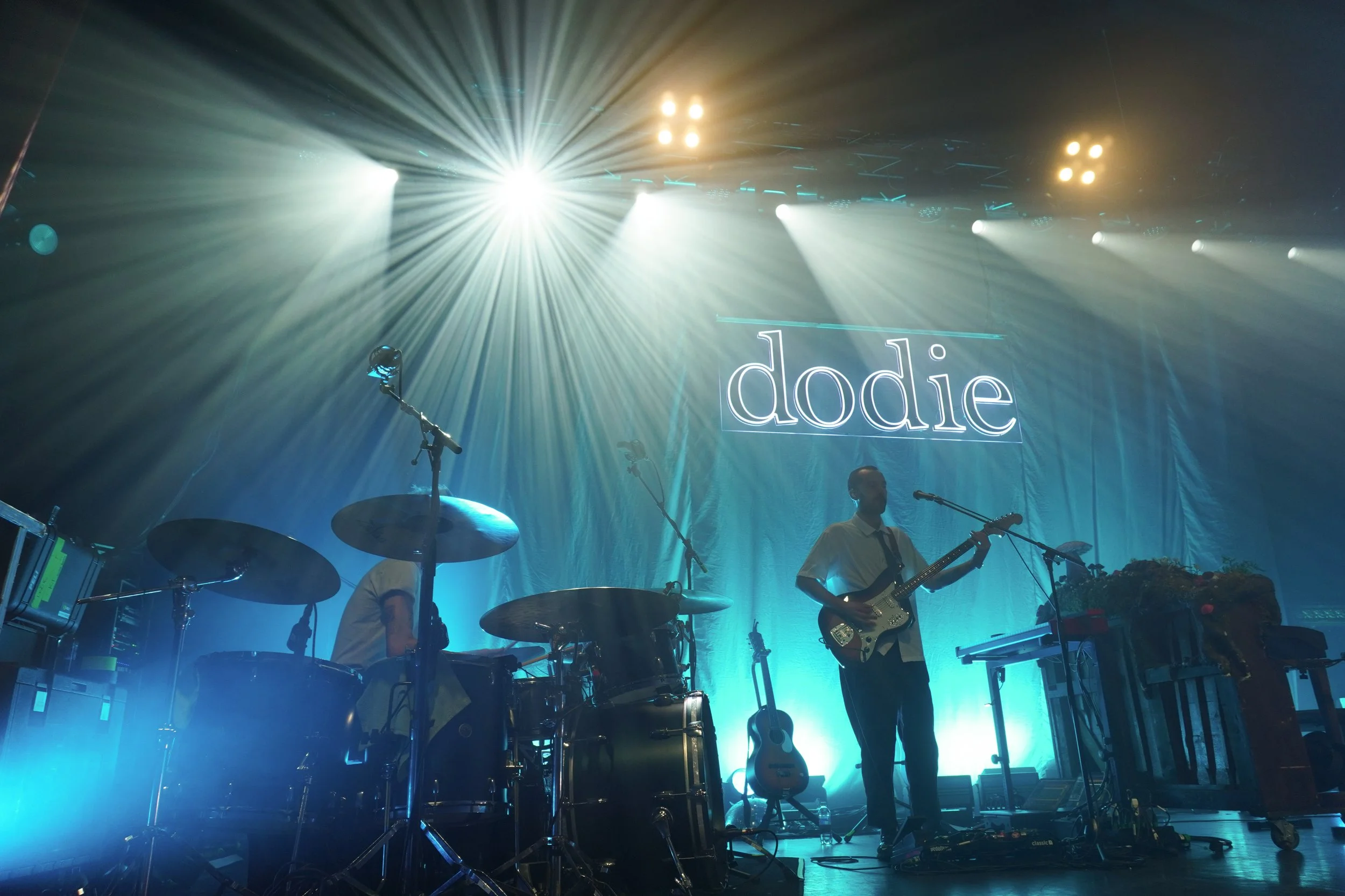 dodie-pc-madeleine-wrigley-the-indie-scene-2.jpg