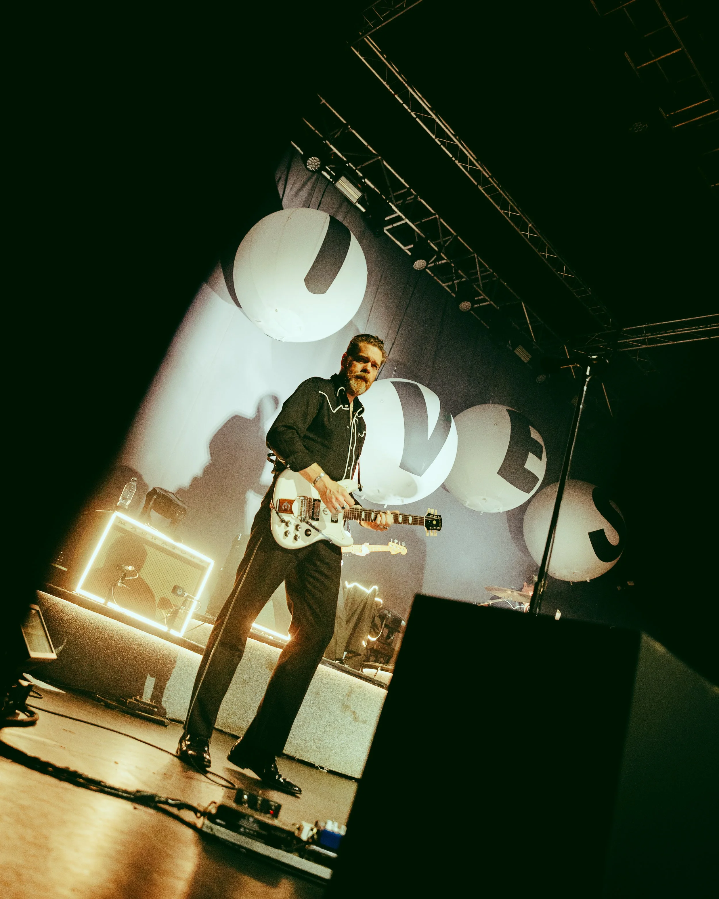 @ikerrkreative-THEHIVES-2.jpg