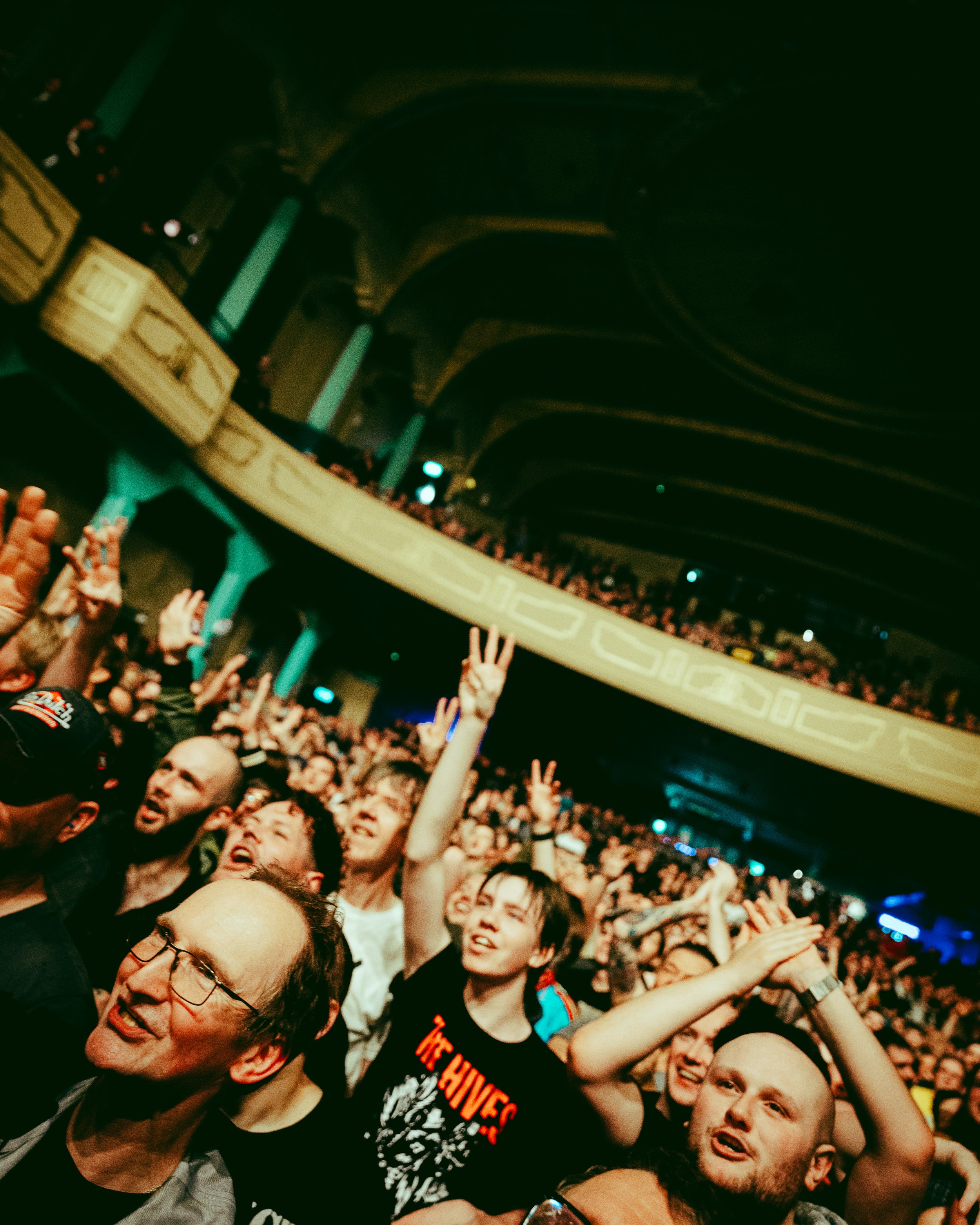 @ikerrkreative-THEHIVES-4.jpg
