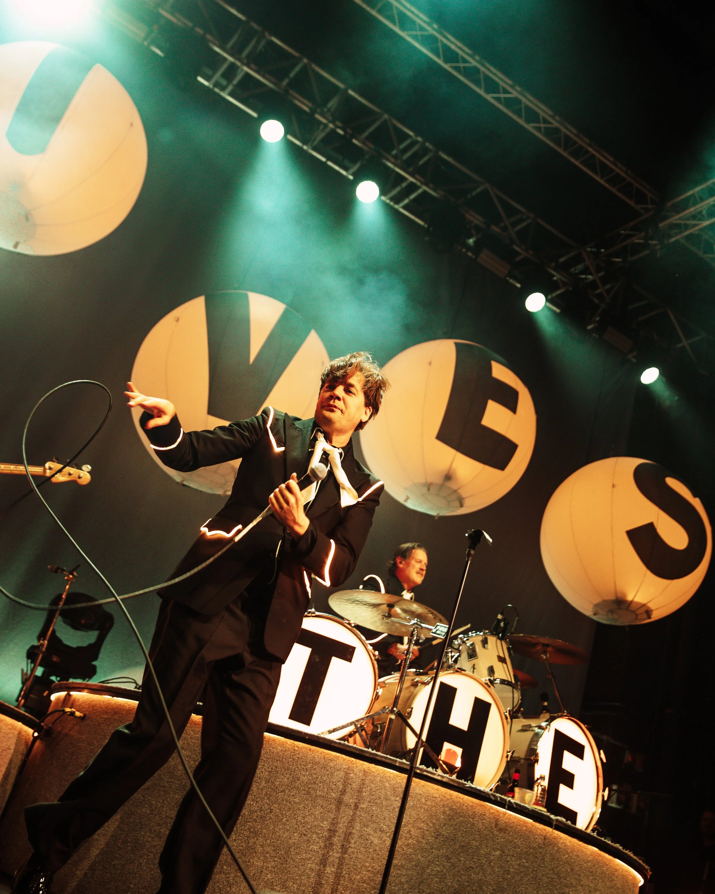 @ikerrkreative-THEHIVES-1.jpg