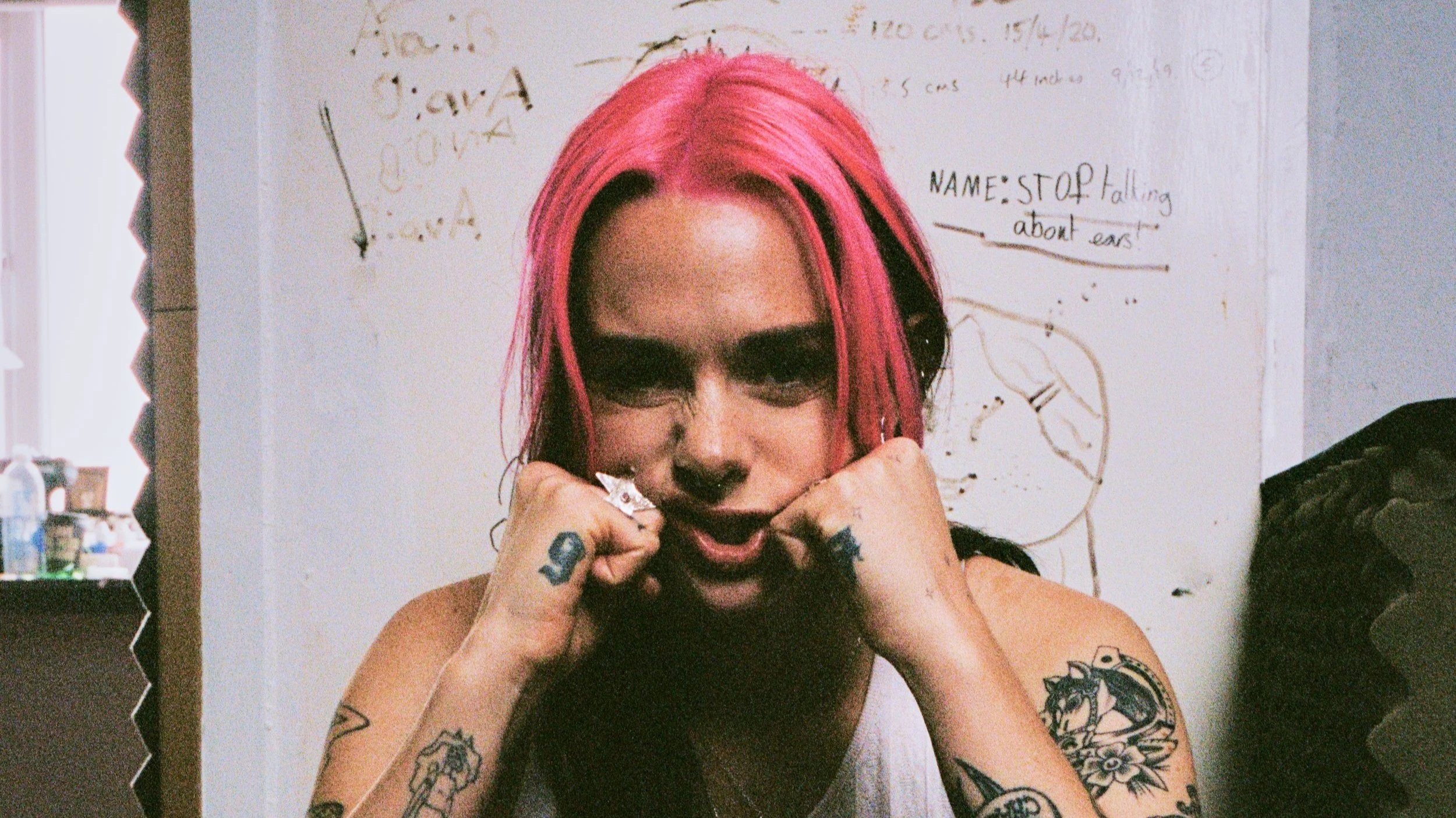 girli kicks off 2026 with a powerful statement on ‘Slap On The Wrist’