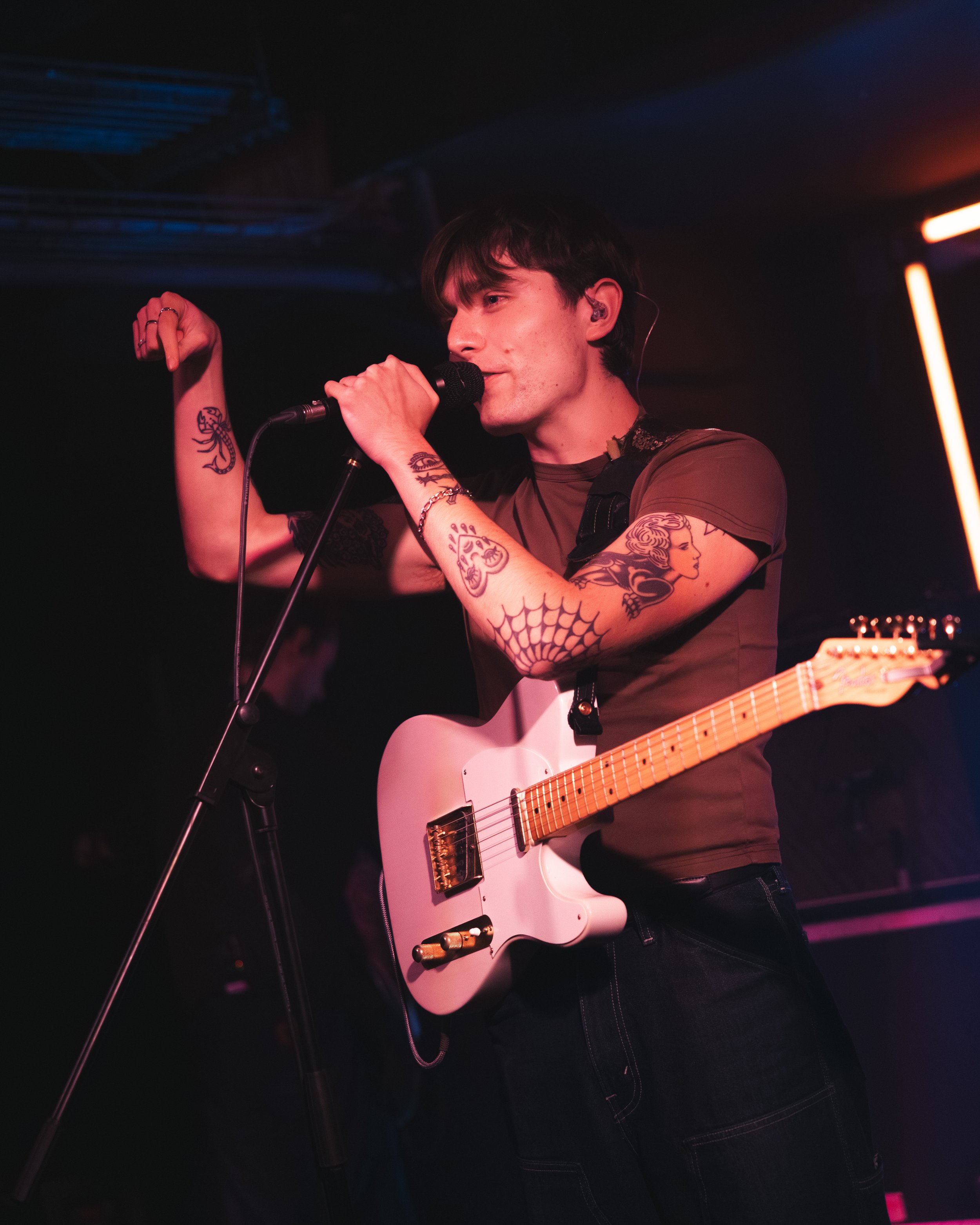 Arms Length HR-16.jpg