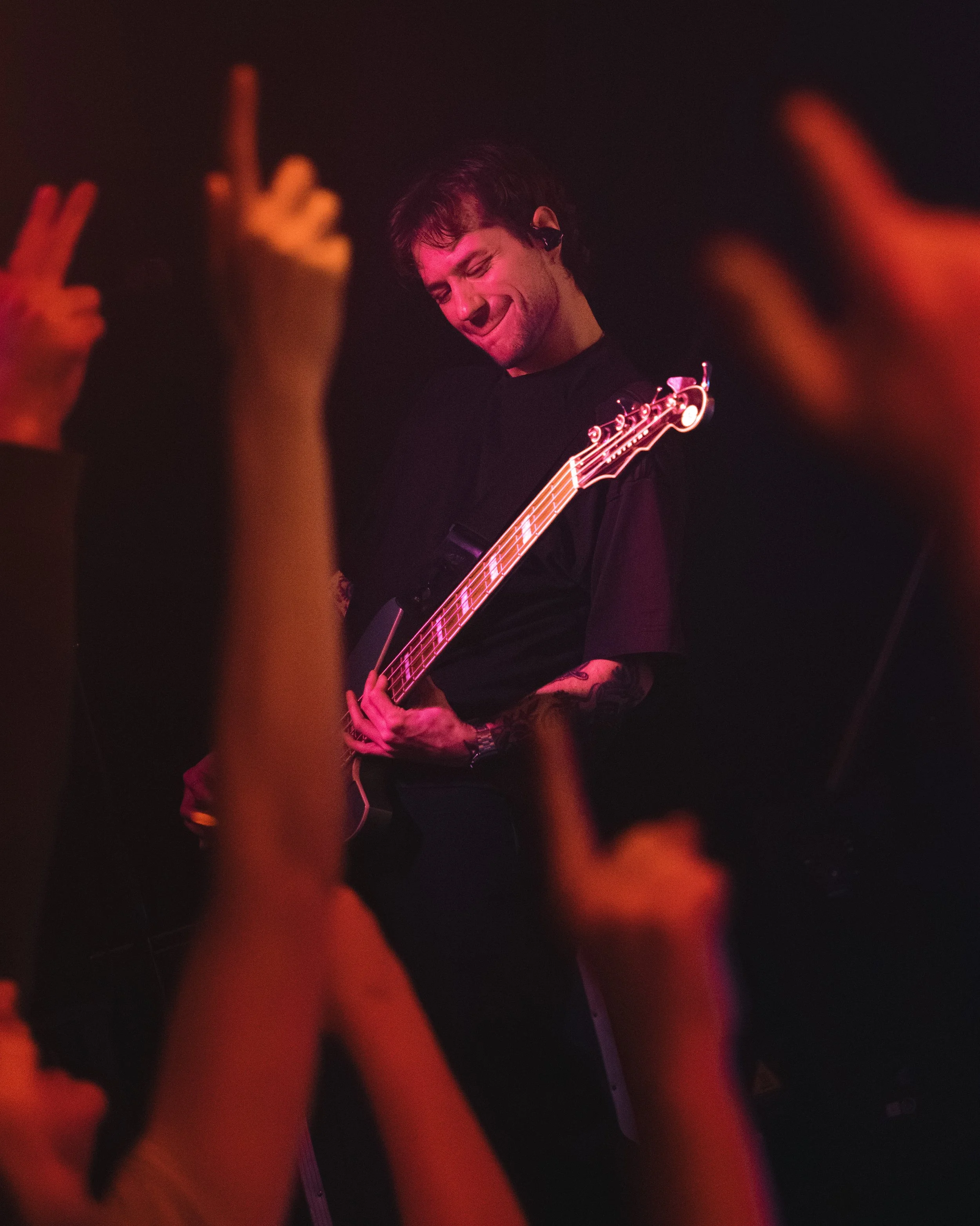 Arms Length HR-23.jpg