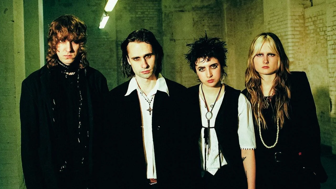 Mouth Ulcers announce debut EP and drop new single ‘Closer To You’