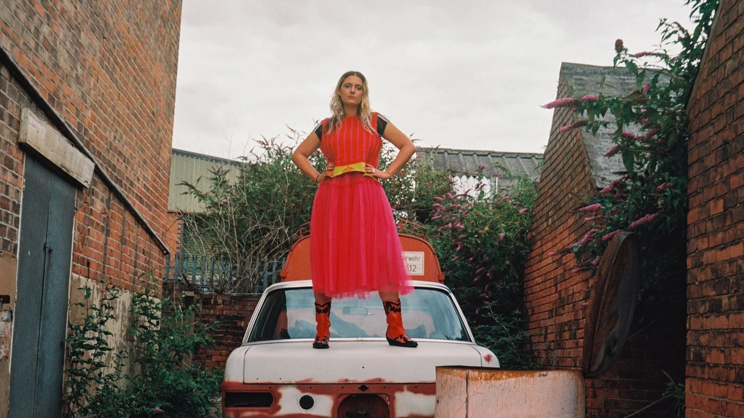 Inside ‘Small Hours’, the debut EP from Raining Blue