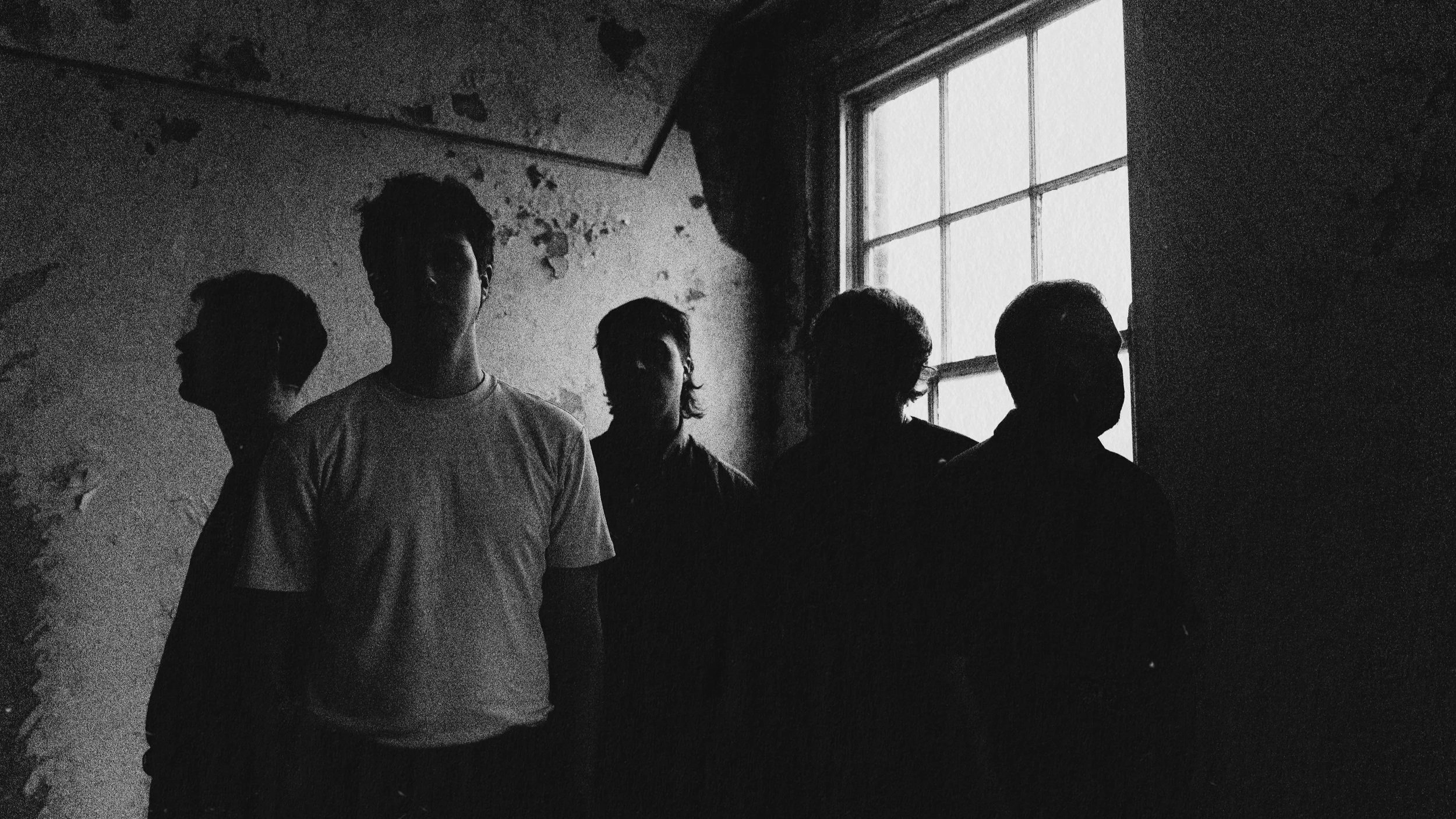 DOGCOLLAR share debut single ‘Family Affair’