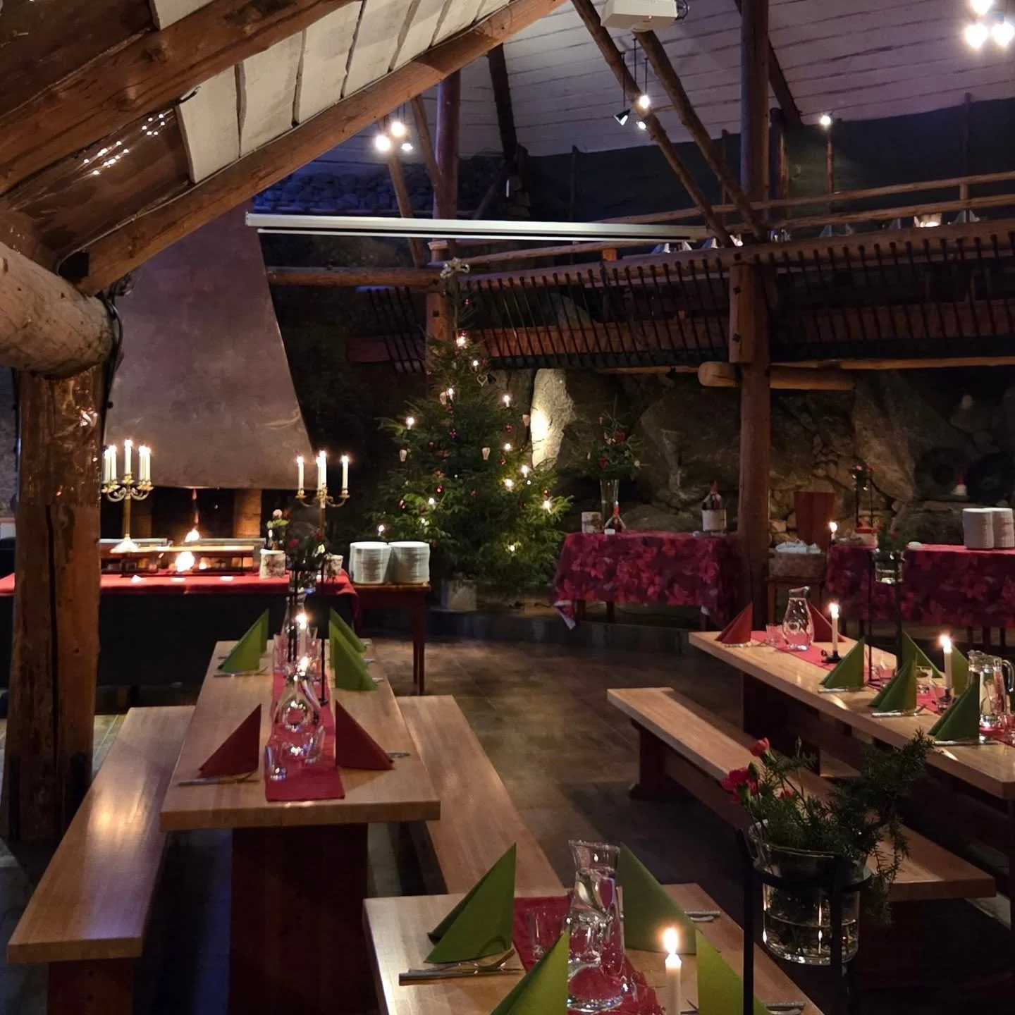 Joulup&auml;iv&auml;llinen 🎄