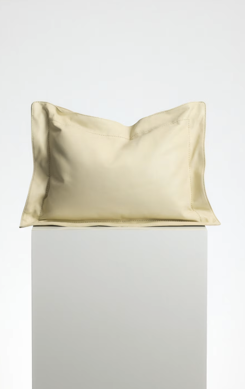 ThePillow Clutch Bag Arrange