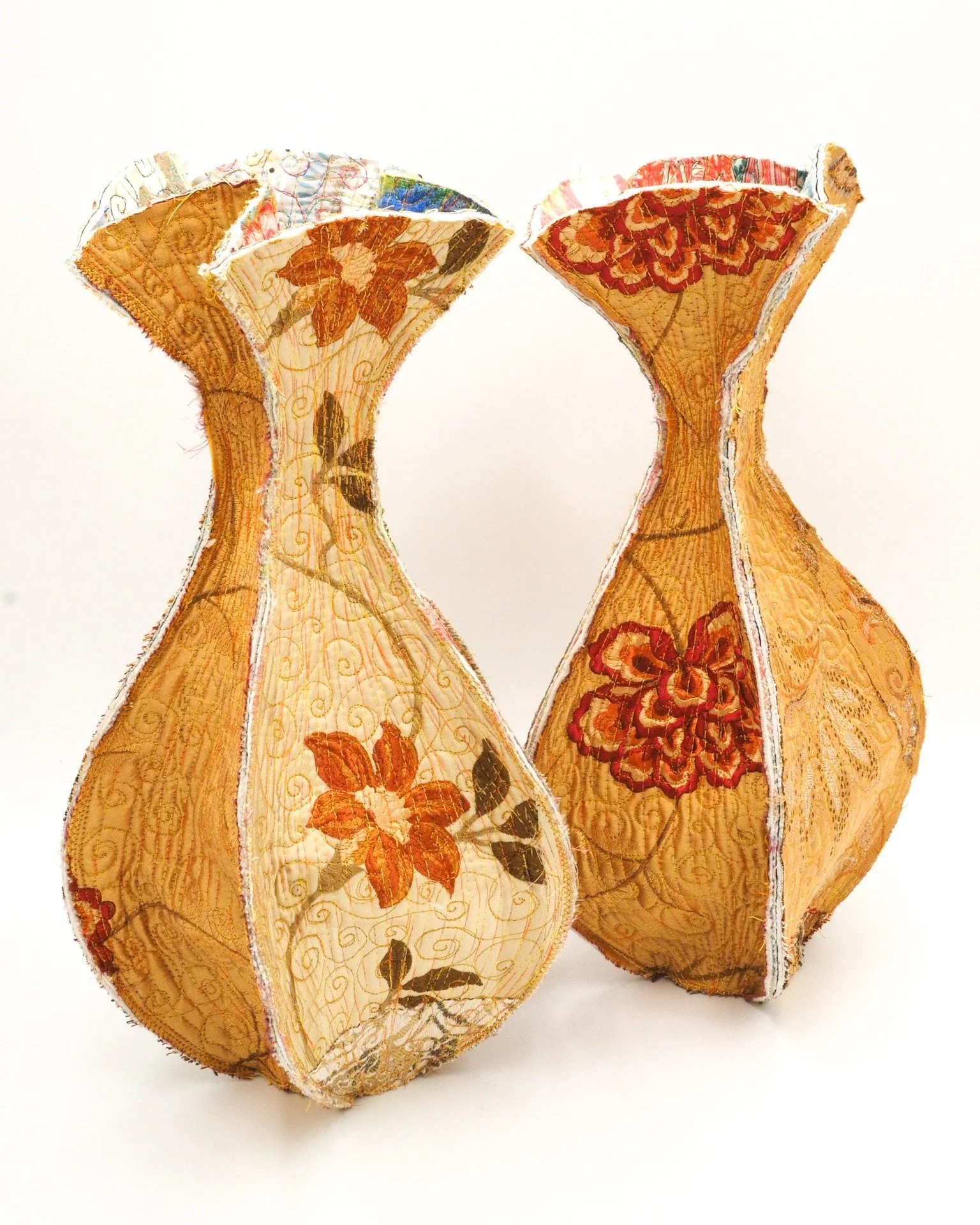 New 'simpler' vessels.
Love letting the fabrics sing.
Created from reclaimed fabrics so everyone is unique.
2 down 98 more to go!