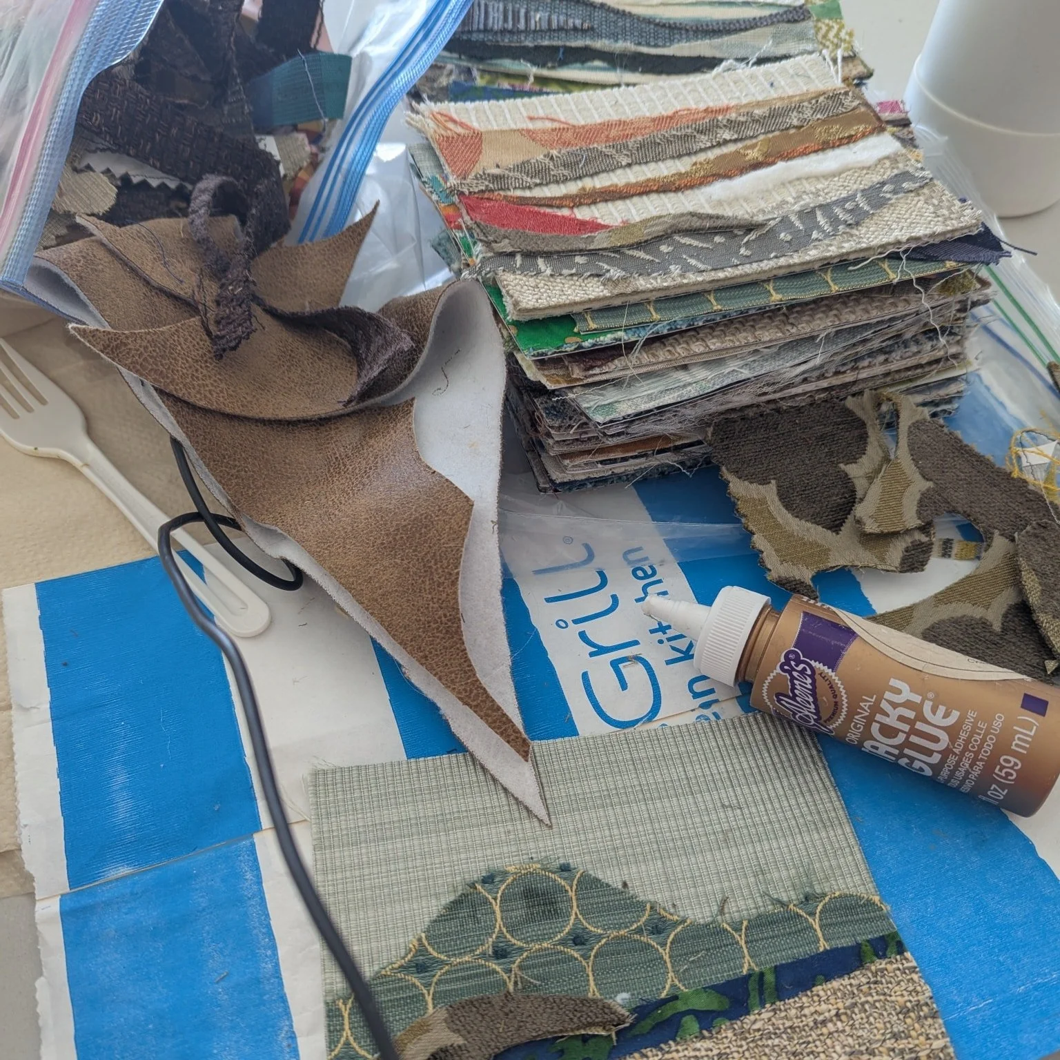 Can't do down time.
Waiting for my flight home.
Finished all the other handwork I brought along.