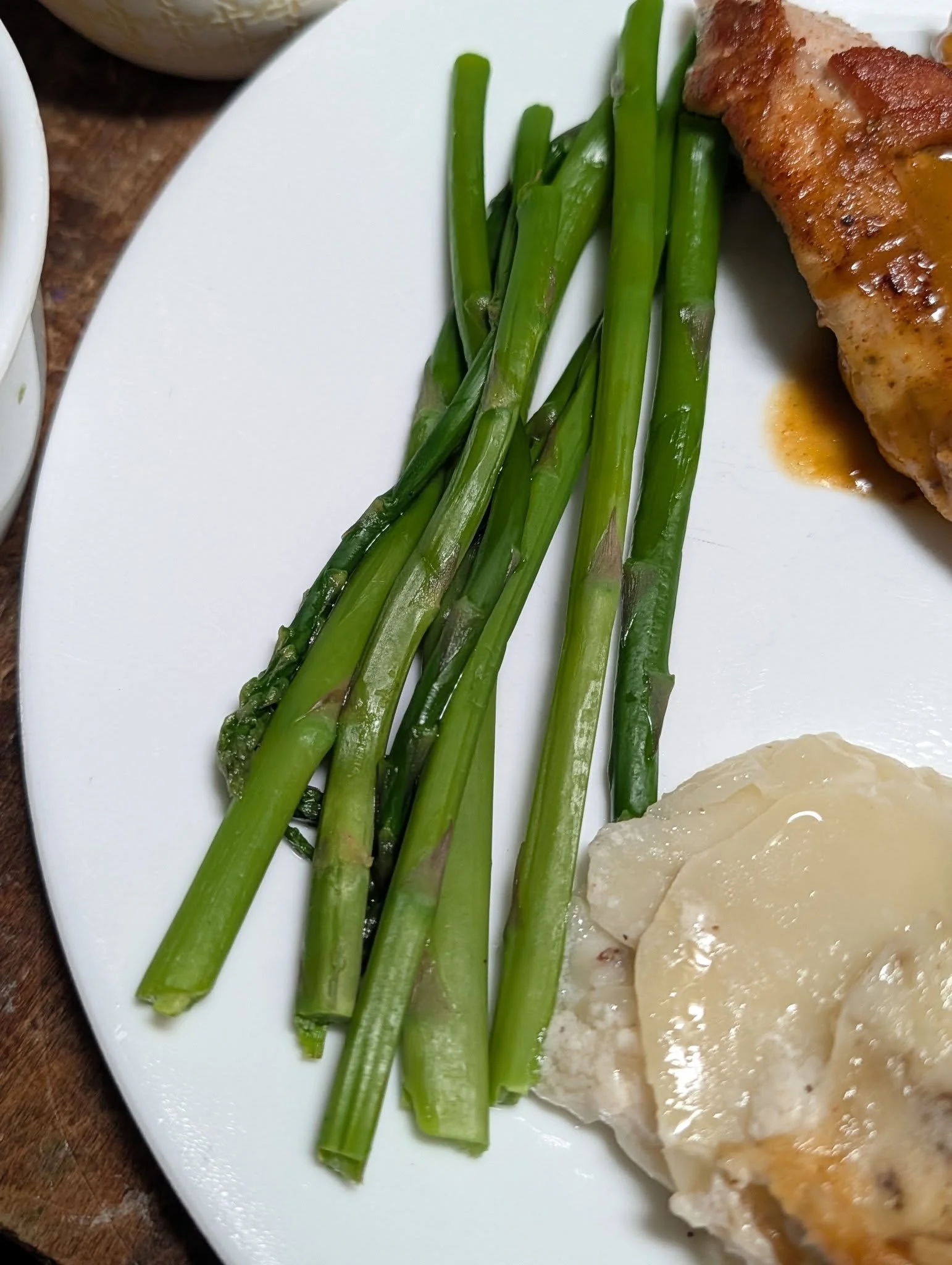 My big harvest of asparagus!
At least it is fresh