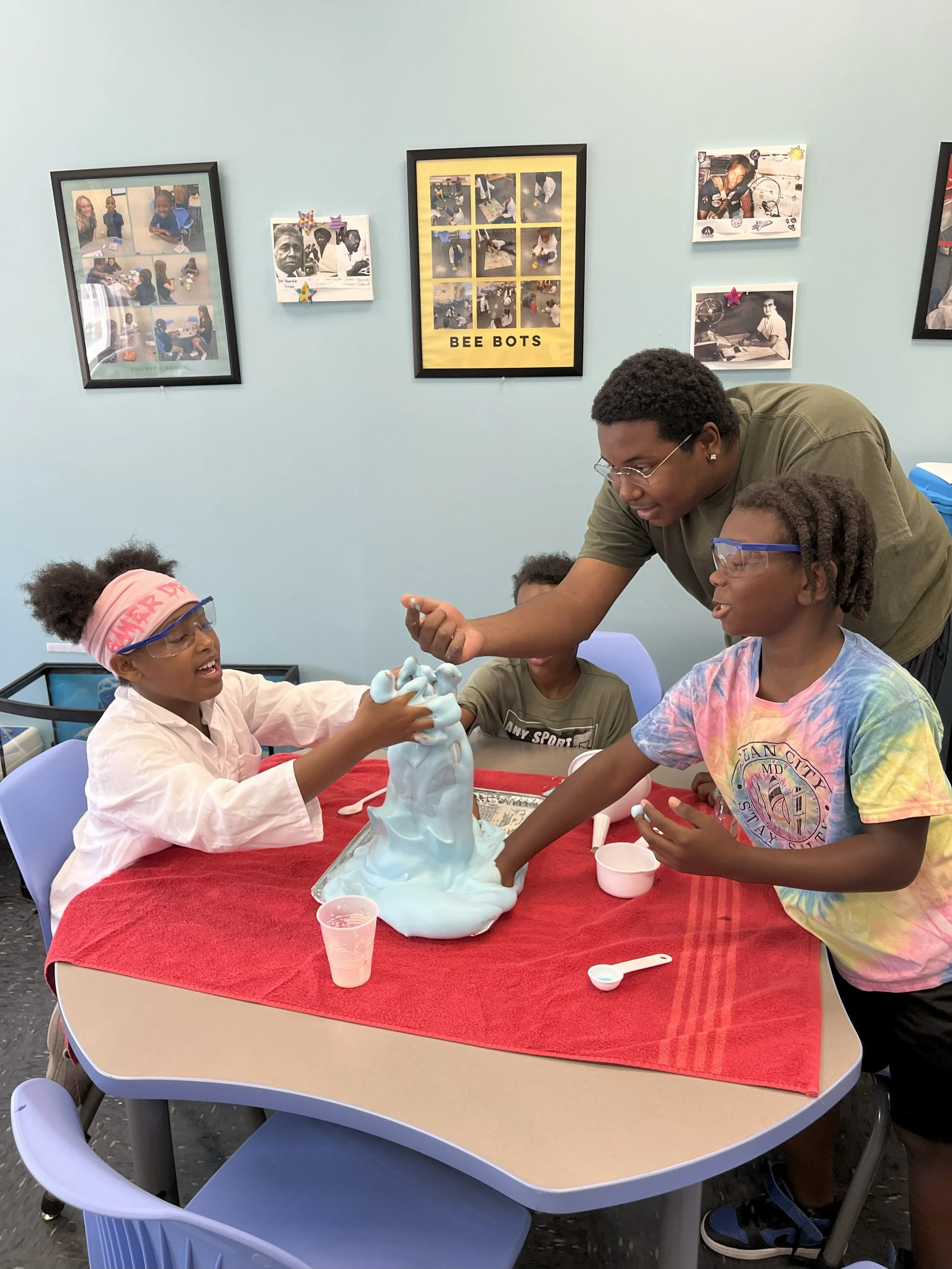 Summer Camp STEM 2.jpeg