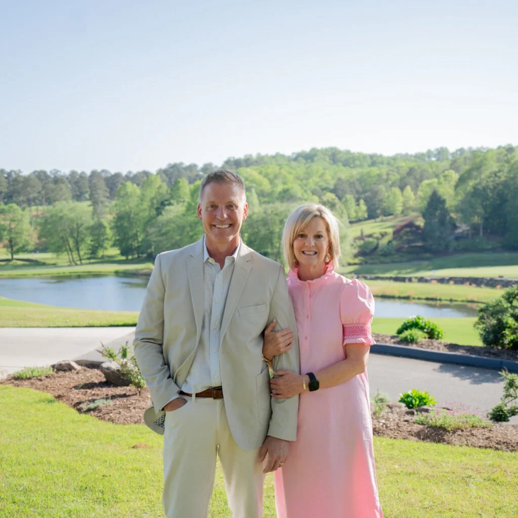 Bob and Julie Mendosa.jpg