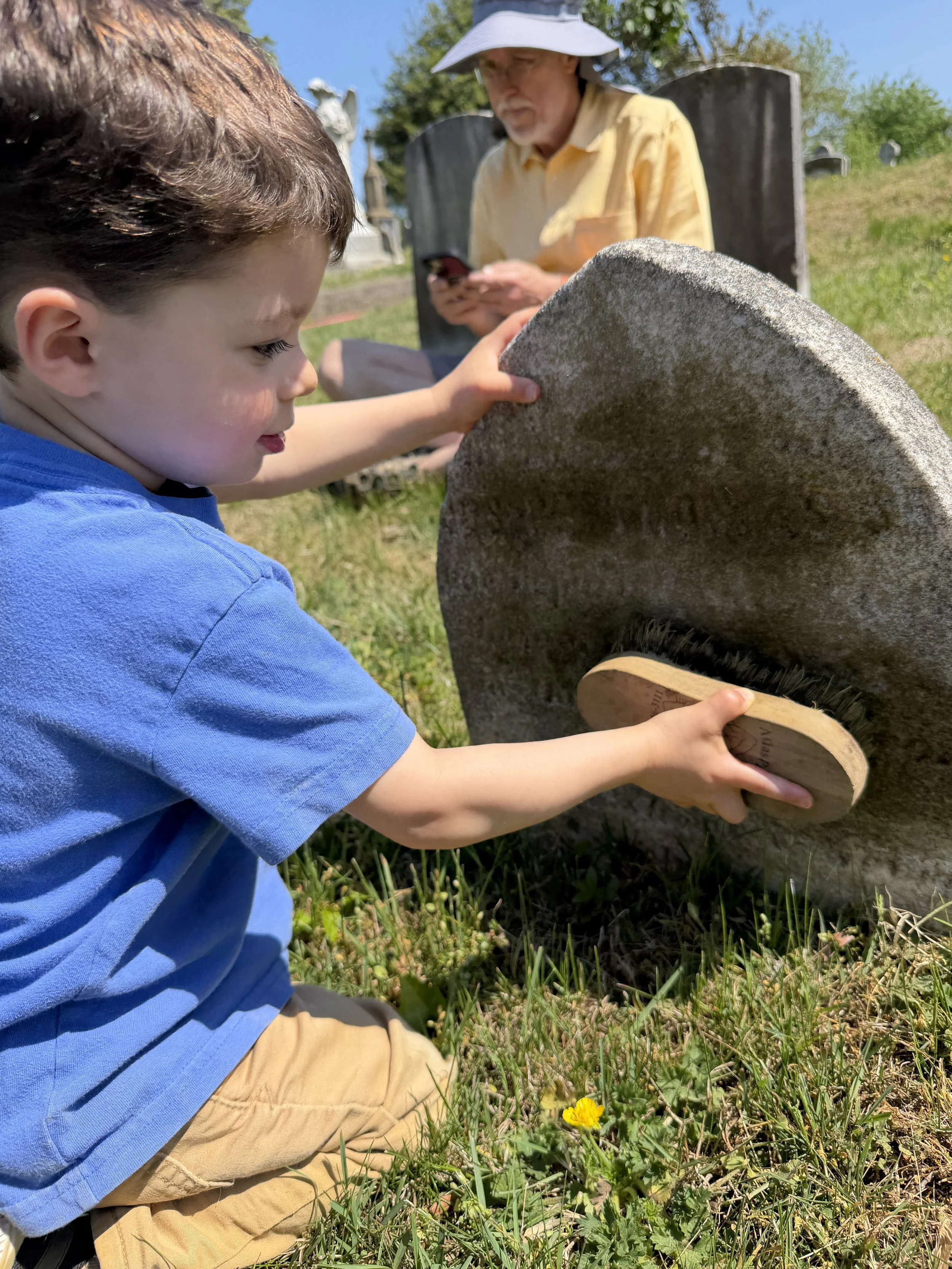 Successful Cemetery Survey Day &amp;  Volunteer on Greenscape Day April 25 