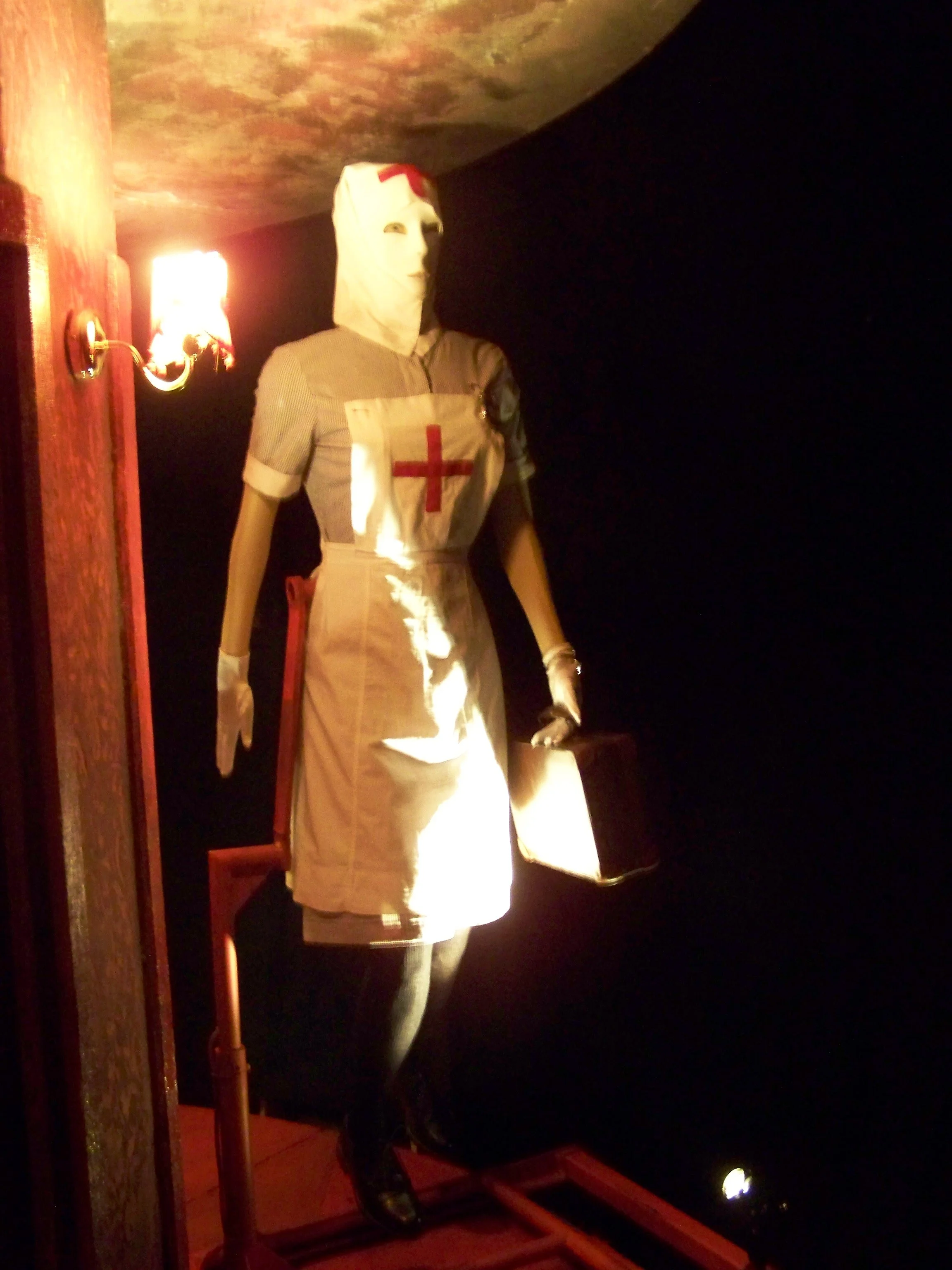   Ghost Train . Marisa Carnesky. Produced 2007. 
