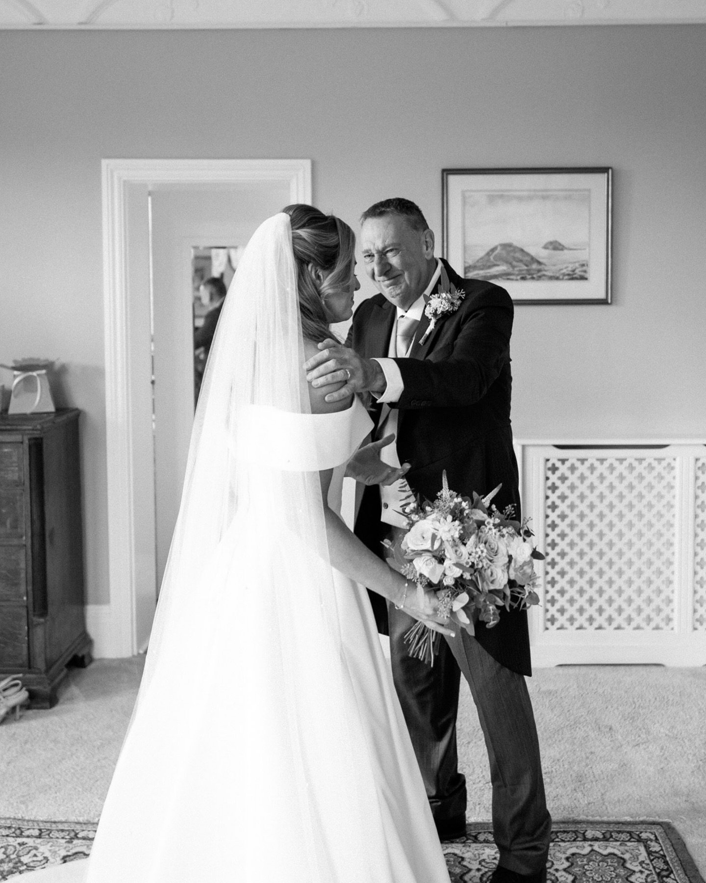 ⸻

A moment for Harriet &amp; James and their beautiful day last September.
From quiet mornings and shared smiles to the laughter of friends and dancing into the evening, their day unfolded effortlessly, full of moments that felt perfectly theirs.

V