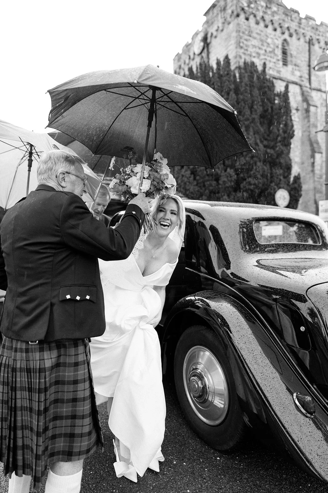 Georgia & James - Balcombe Place -00621.jpg