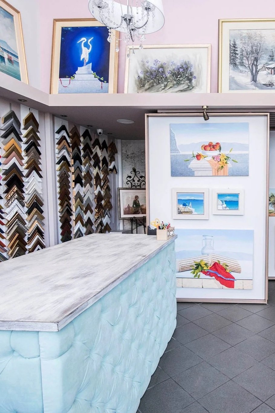 Interior Design_frames and paintings_Gerakas