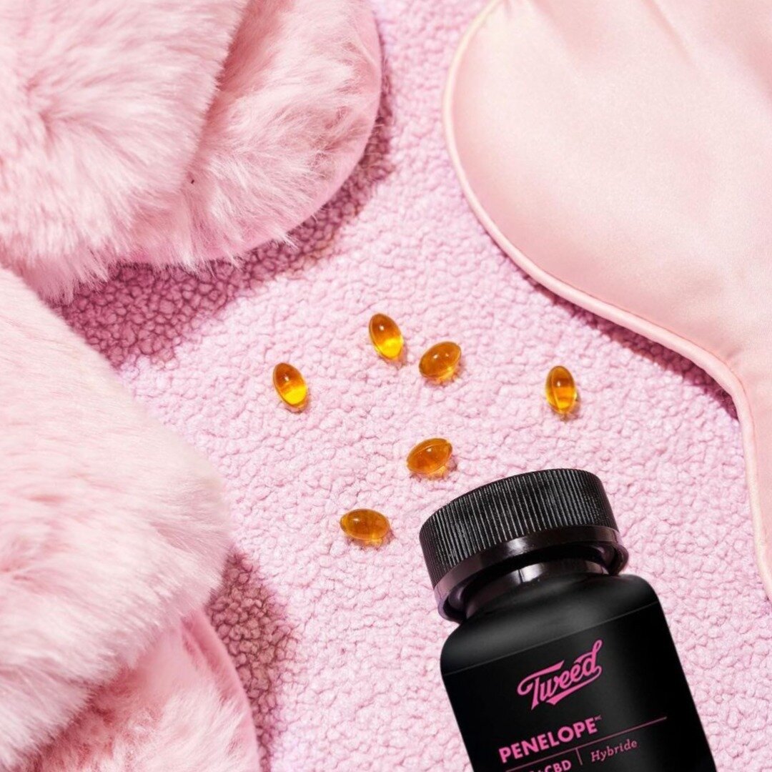 No smell. No cal. No kidding. 

@Tweed softgels are convenient, discreet, and precise way to consume. Beautifully balanced, Penelope capsules are a smokeless consumption option perfect for any time of day. Don't believe us? Give them a try and see fo