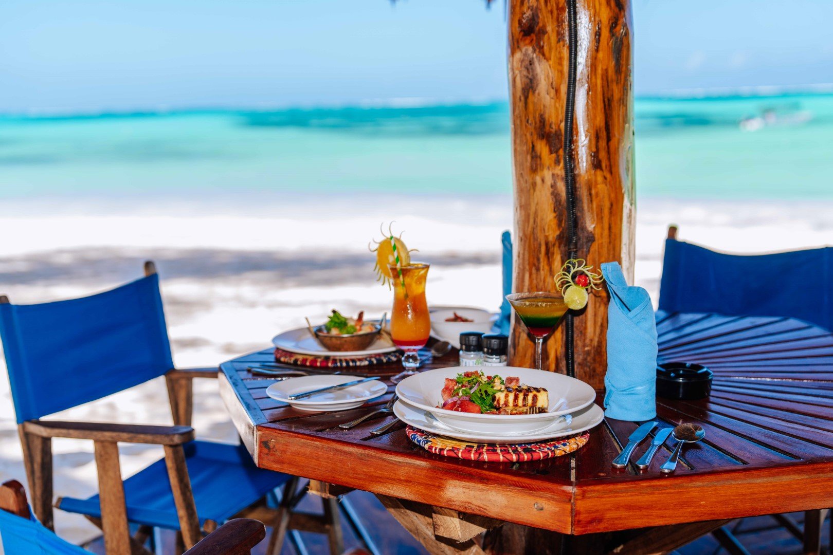Dining-on-a-beach.jpg