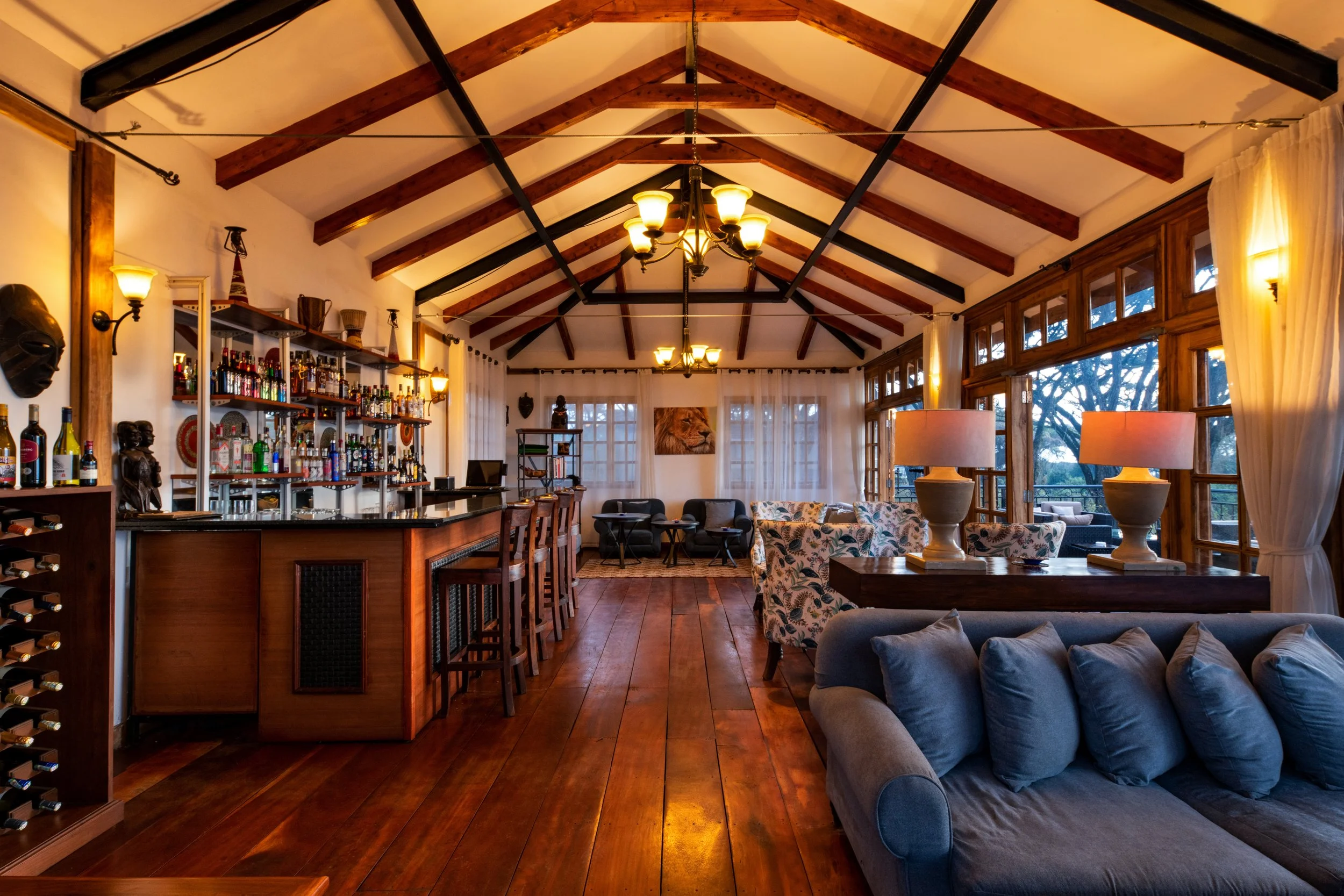 LP_Lounge_Bar_1.jpg