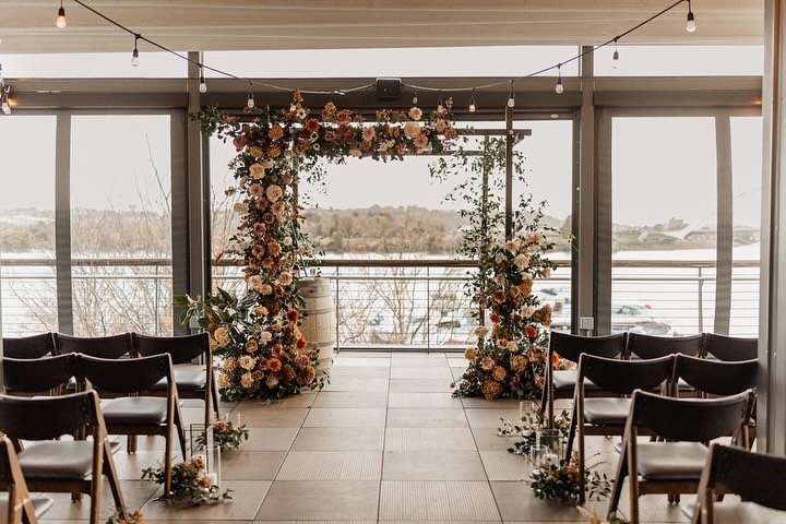 The perfect frame for the most perfect day.
⠀⠀⠀⠀⠀⠀⠀⠀⠀
Photo: @barbaraophotography 
Design + Management: @nouvelleweddings
Venue: @districtwinery 
Florals: @steelcut_md 
⠀⠀⠀⠀⠀⠀⠀⠀⠀
#dcweddingplanner #virginiaweddingplanner #marylandweddingplanner #dist